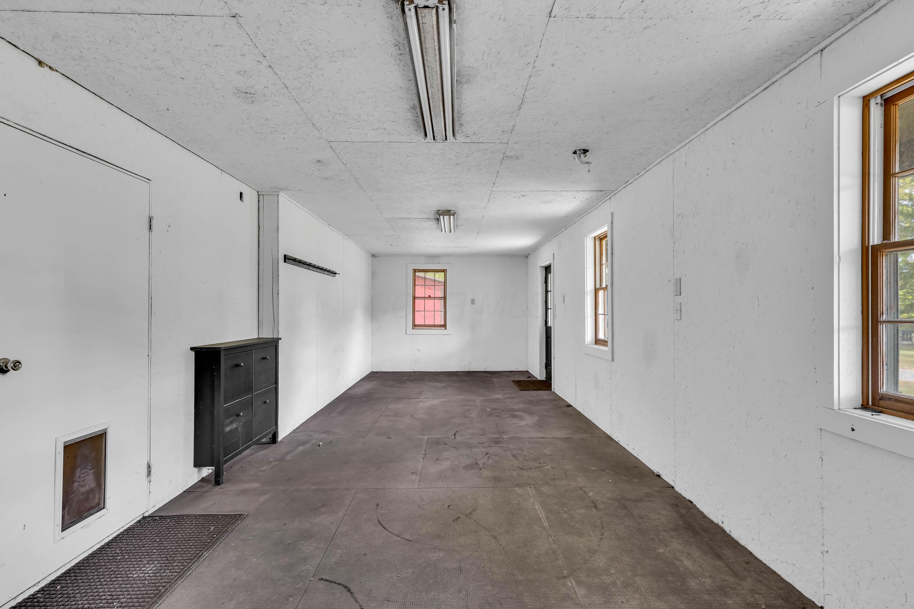 Centerburg, Ohio, 43011, United States, 5 Bedrooms Bedrooms, ,5 BathroomsBathrooms,Residential,Active,1999913