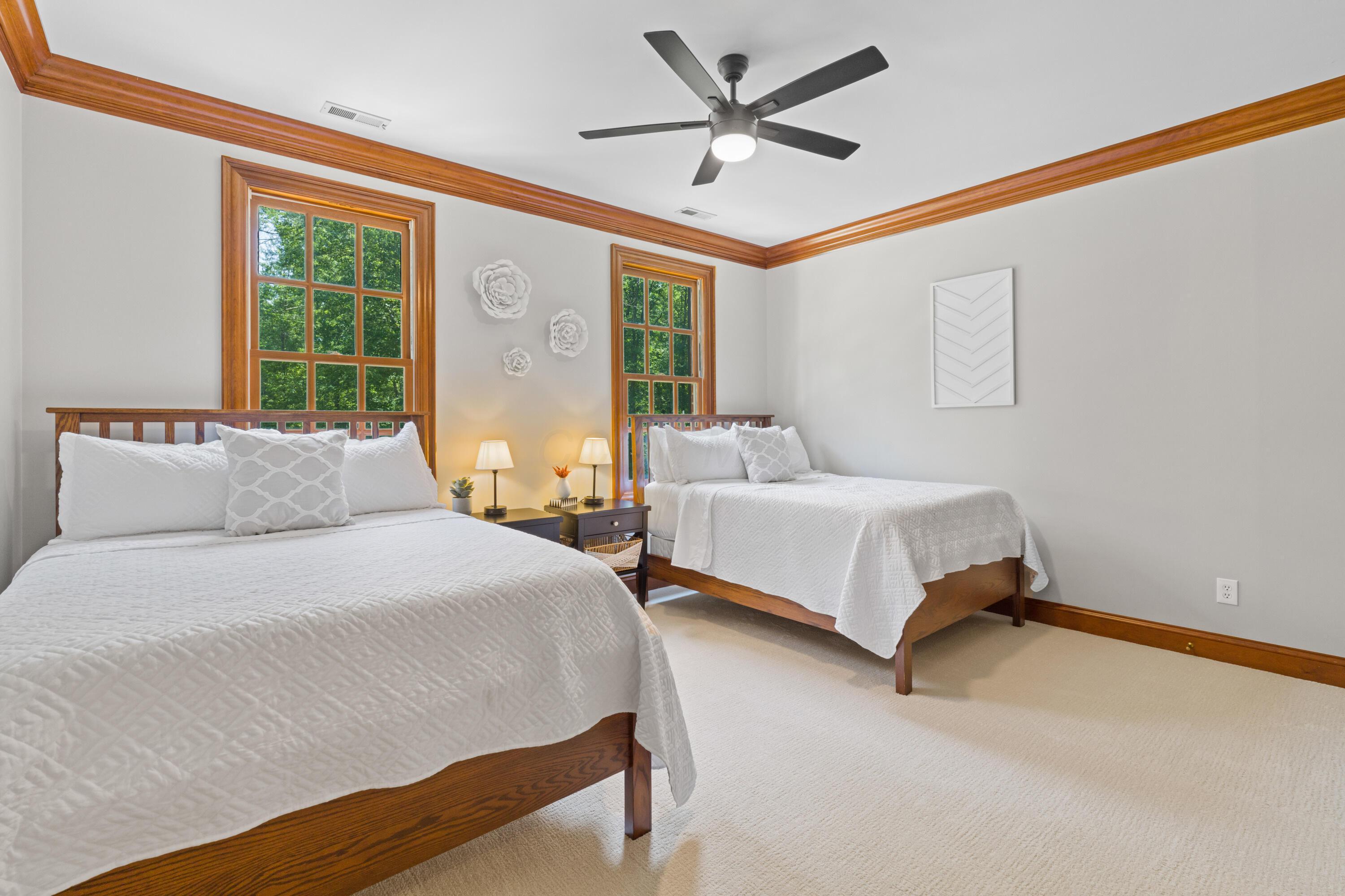 Sunbury, Ohio, 43074, United States, 5 Bedrooms Bedrooms, ,7 BathroomsBathrooms,Residential,Active,1912834