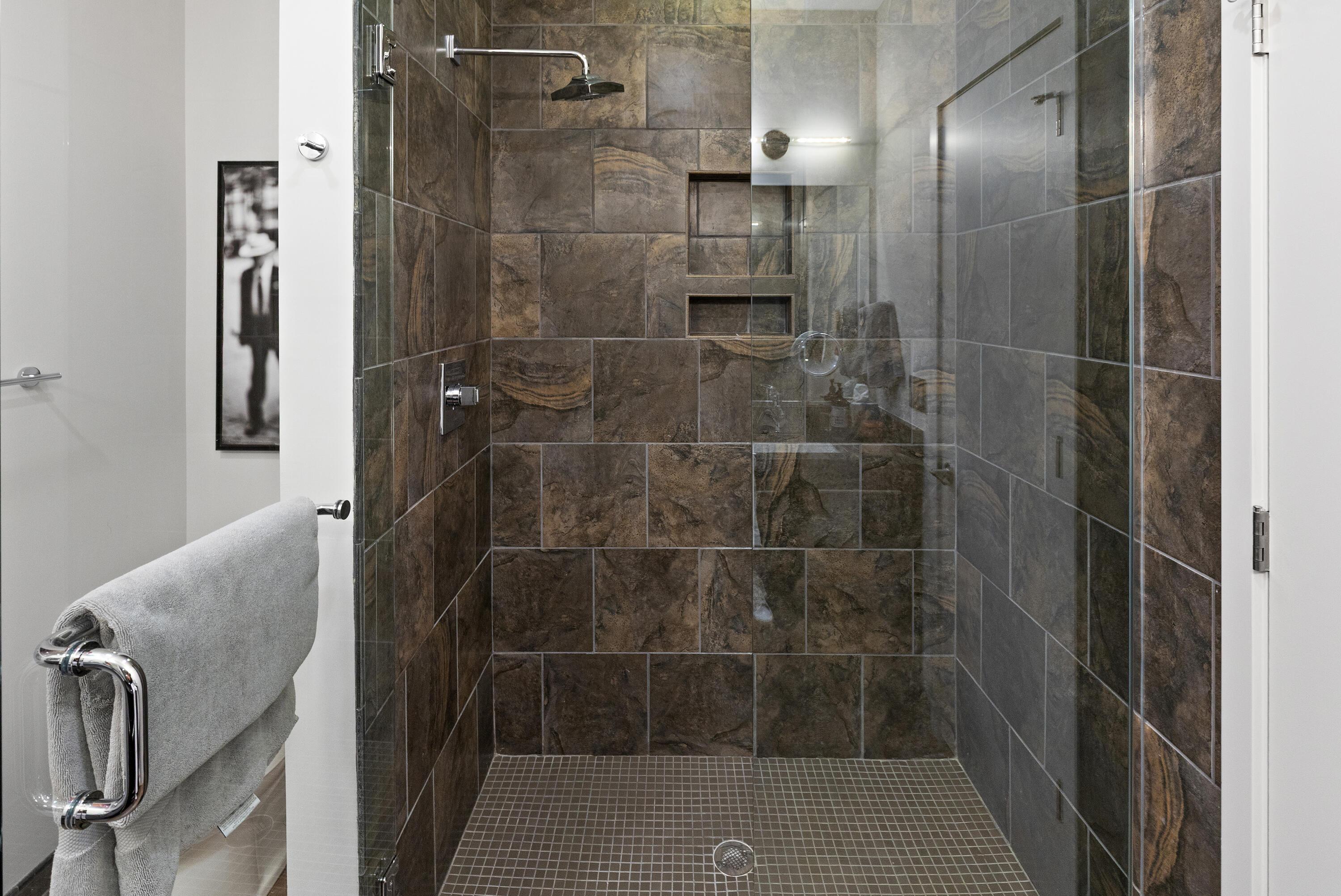 Columbus, Ohio, 43201, United States, 3 Bedrooms Bedrooms, ,5 BathroomsBathrooms,Residential,Active,1894778