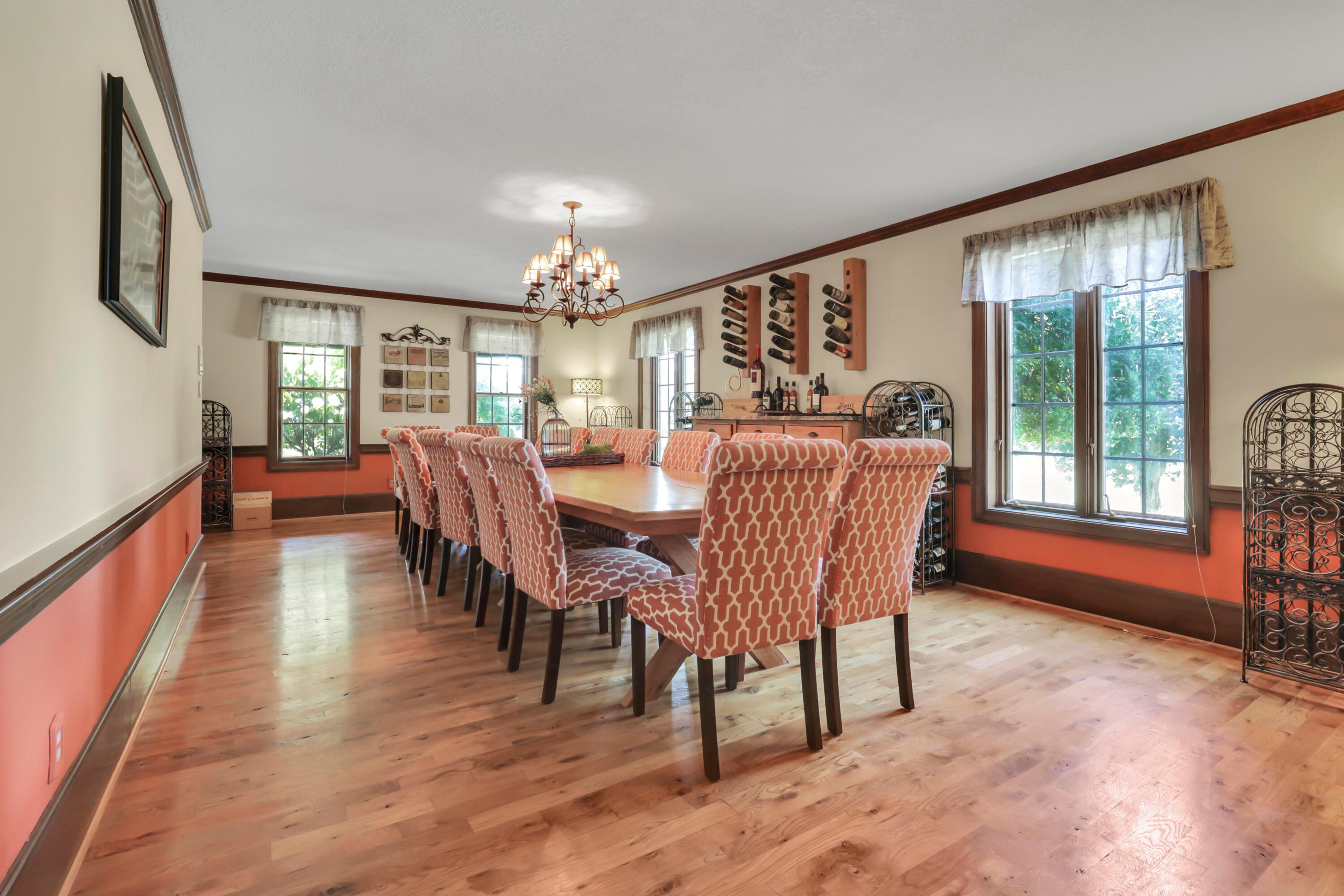 Newark, Ohio, 43055, United States, 5 Bedrooms Bedrooms, ,6 BathroomsBathrooms,Residential,Active,1909629