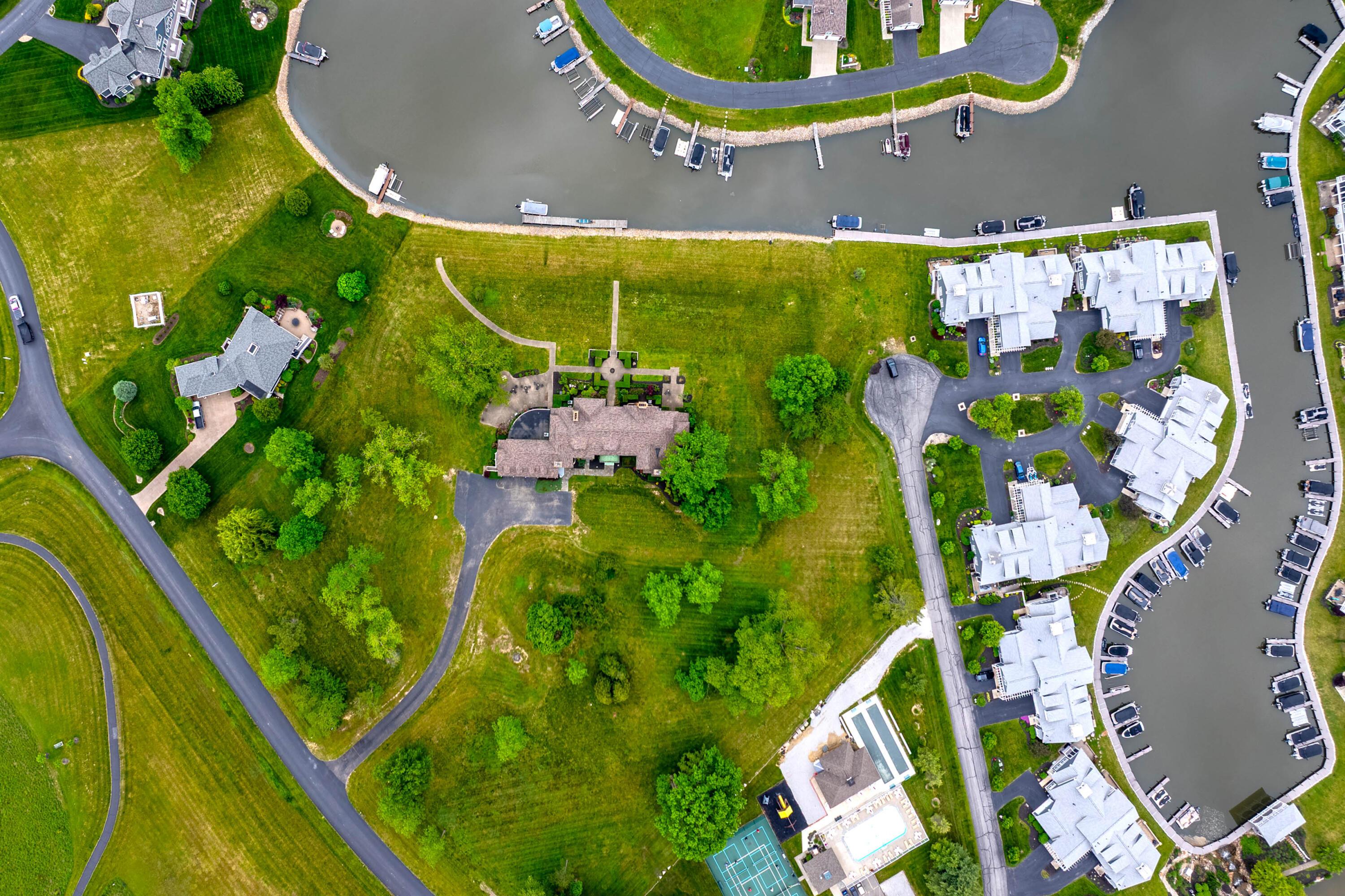 Thornville, Ohio, 43076, United States, 9 Bedrooms Bedrooms, ,7 BathroomsBathrooms,Residential,Active,1821951