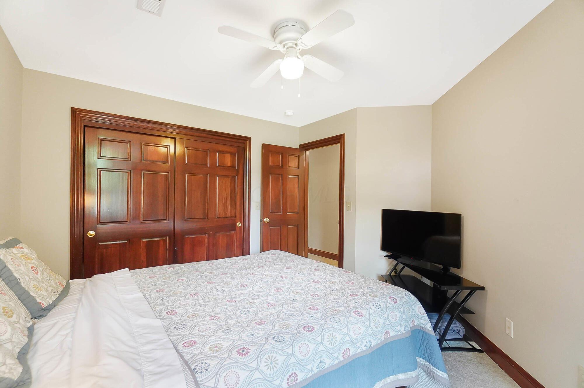 Powell, Ohio, 43065, United States, 5 Bedrooms Bedrooms, ,5 BathroomsBathrooms,Residential,Active,1871632