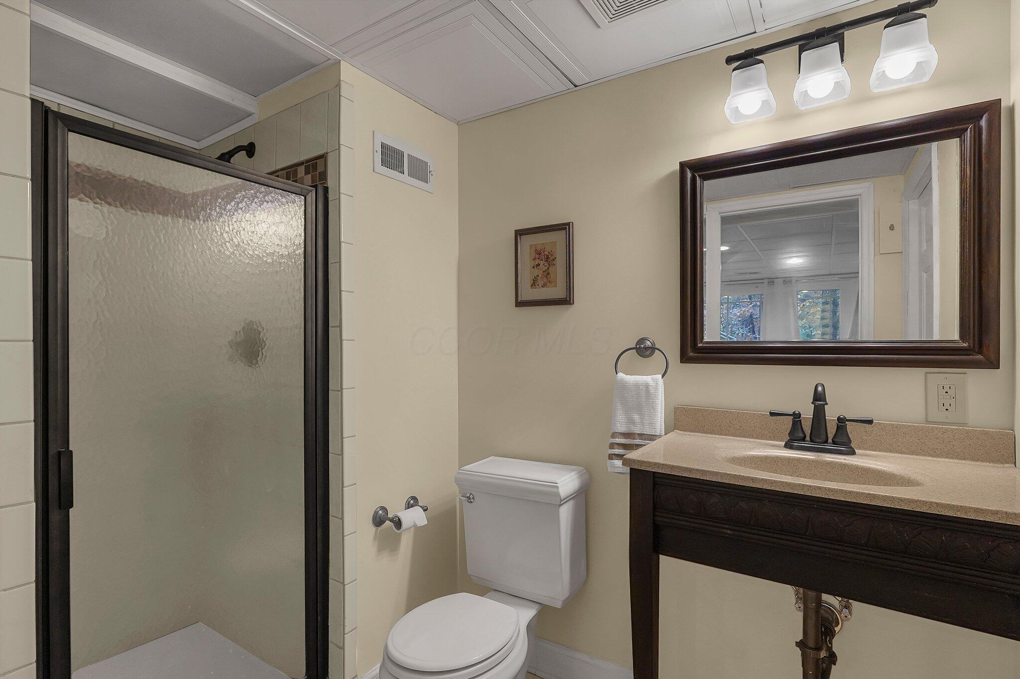 Columbus, Ohio, 43202, United States, 4 Bedrooms Bedrooms, ,4 BathroomsBathrooms,Residential,Active,1748765