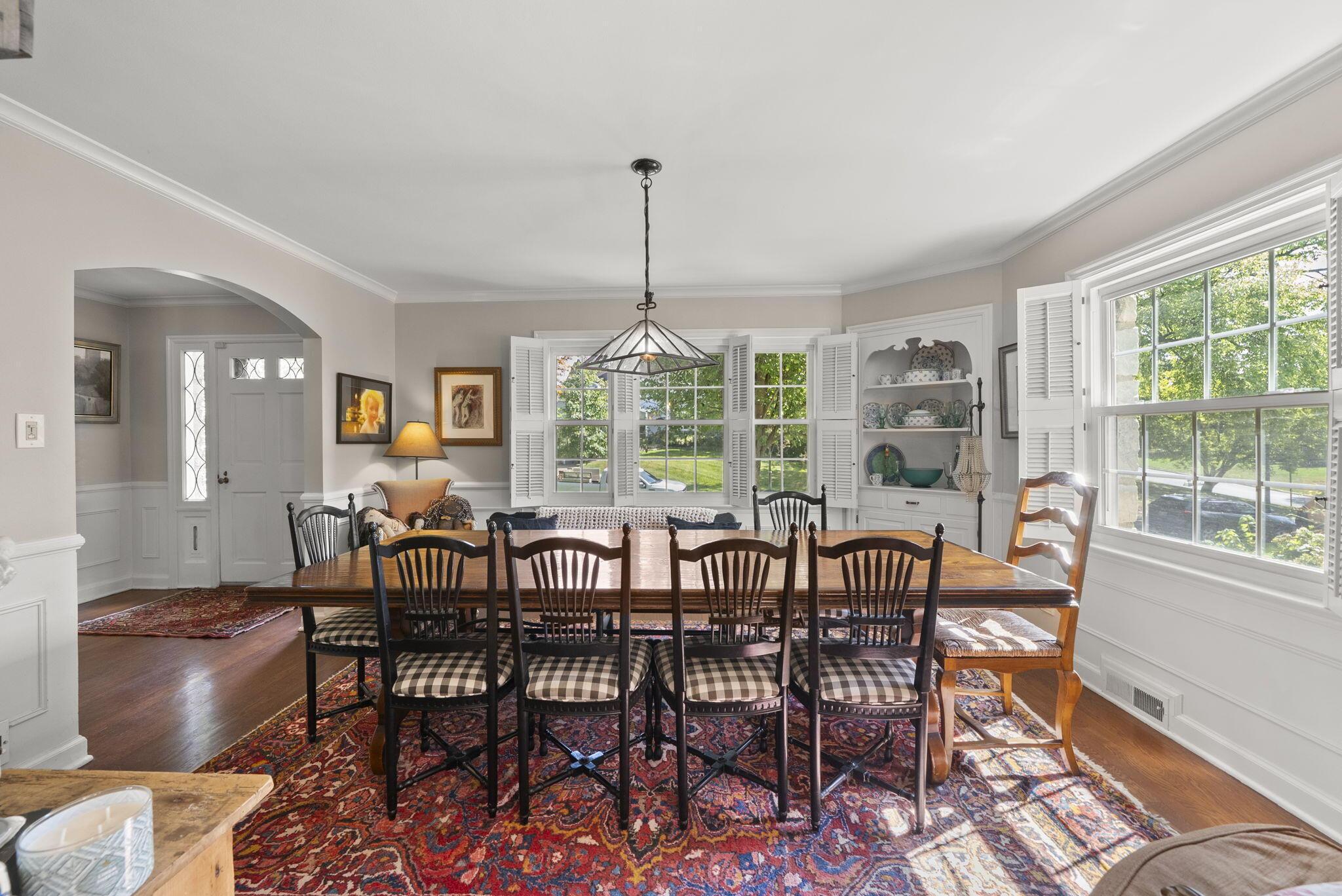 Columbus, Ohio, 43221, United States, 4 Bedrooms Bedrooms, ,5 BathroomsBathrooms,Residential,Active,1953422