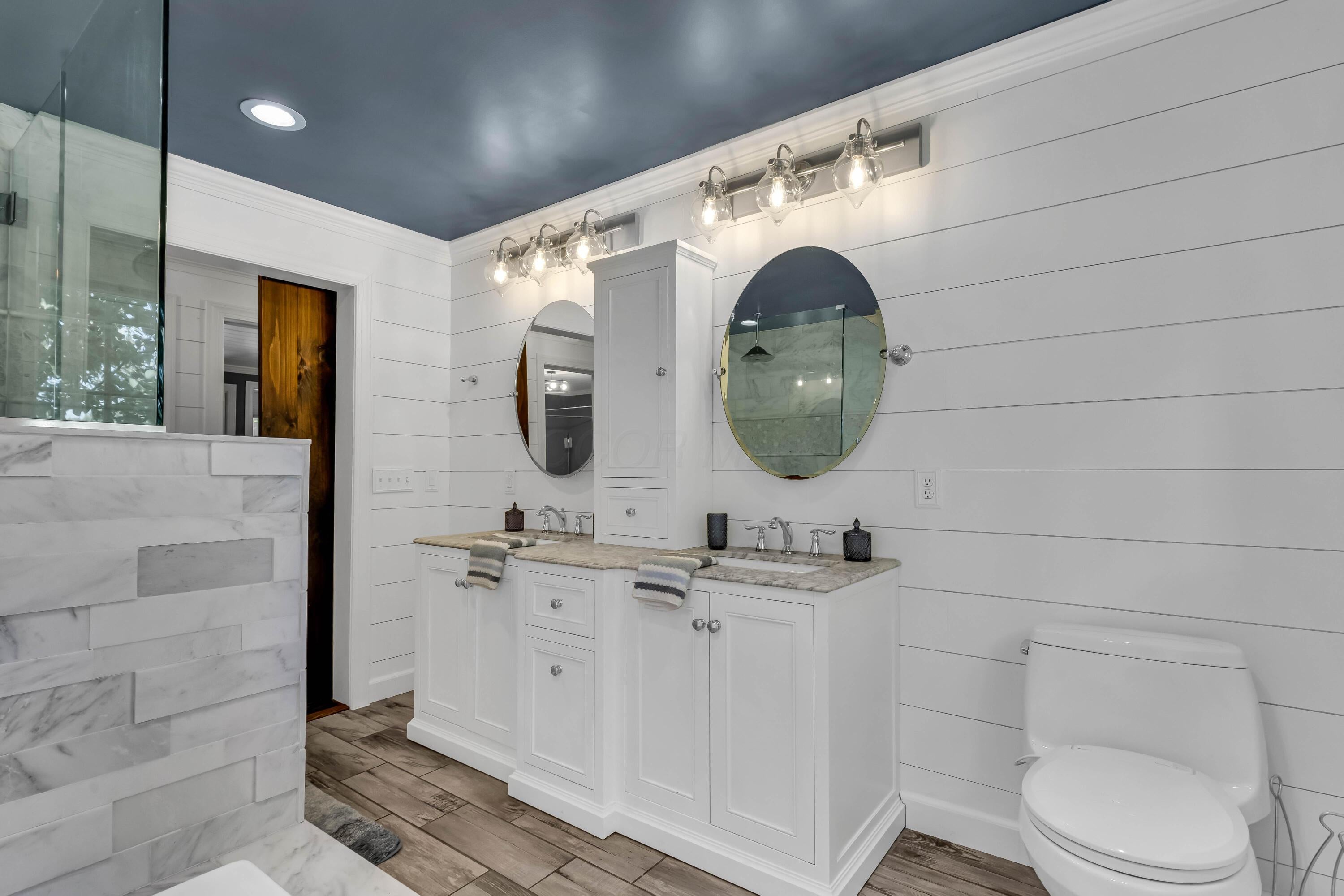 Centerburg, Ohio, 43011, United States, 5 Bedrooms Bedrooms, ,5 BathroomsBathrooms,Residential,Active,1934755