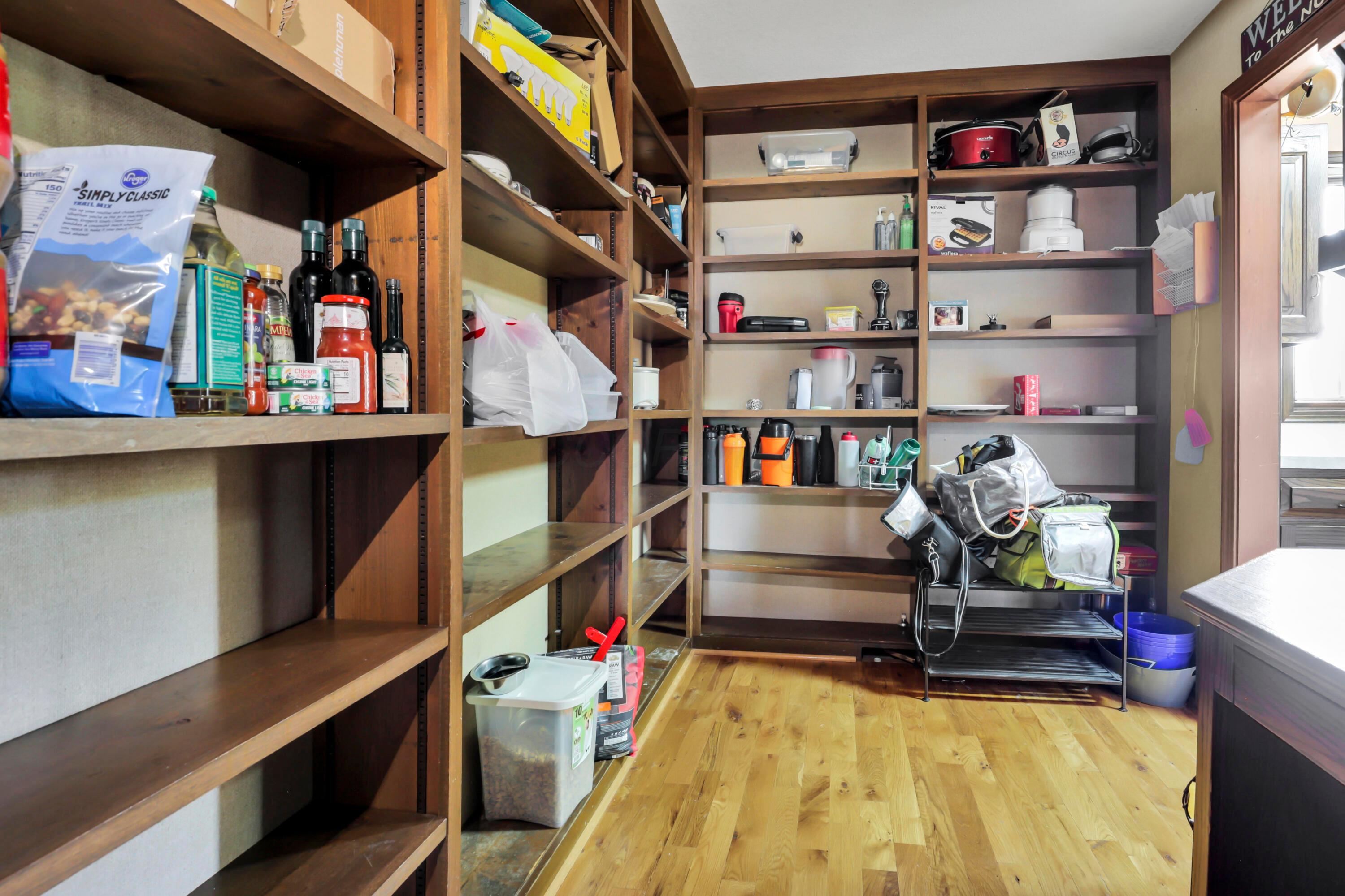 Newark, Ohio, 43055, United States, 5 Bedrooms Bedrooms, ,6 BathroomsBathrooms,Residential,Active,1909629