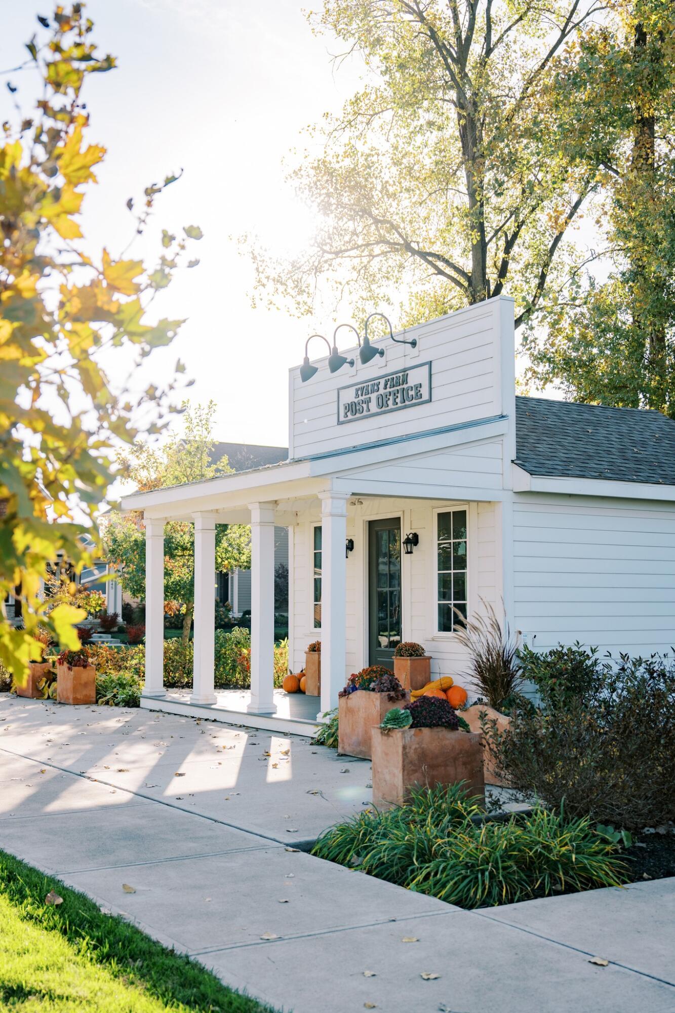 Lewis Center, Ohio, 43035, United States, 5 Bedrooms Bedrooms, ,4 BathroomsBathrooms,Residential,Active,1879996