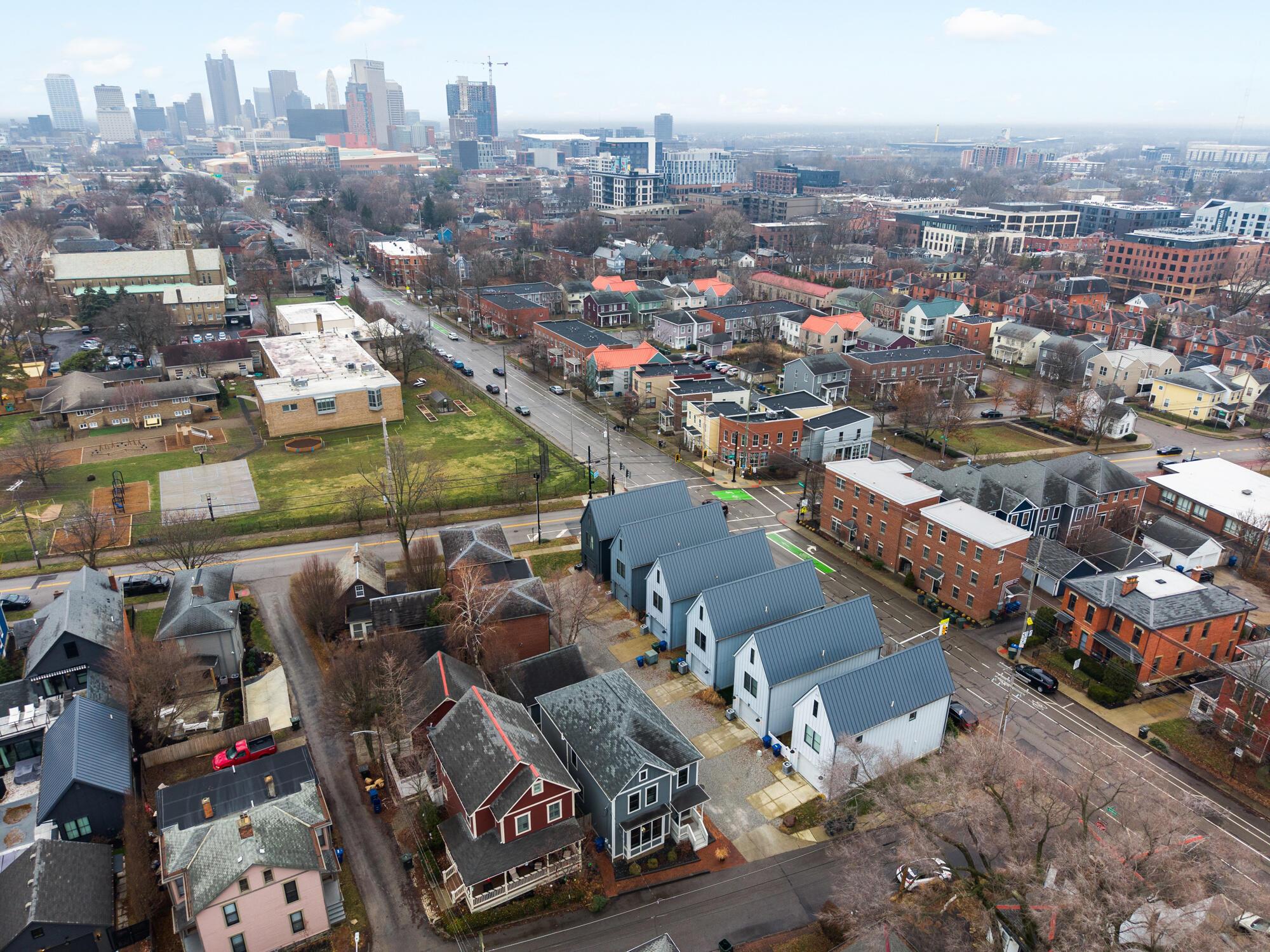 Columbus, Ohio, 43201, United States, 4 Bedrooms Bedrooms, ,4 BathroomsBathrooms,Residential,Active,2008741