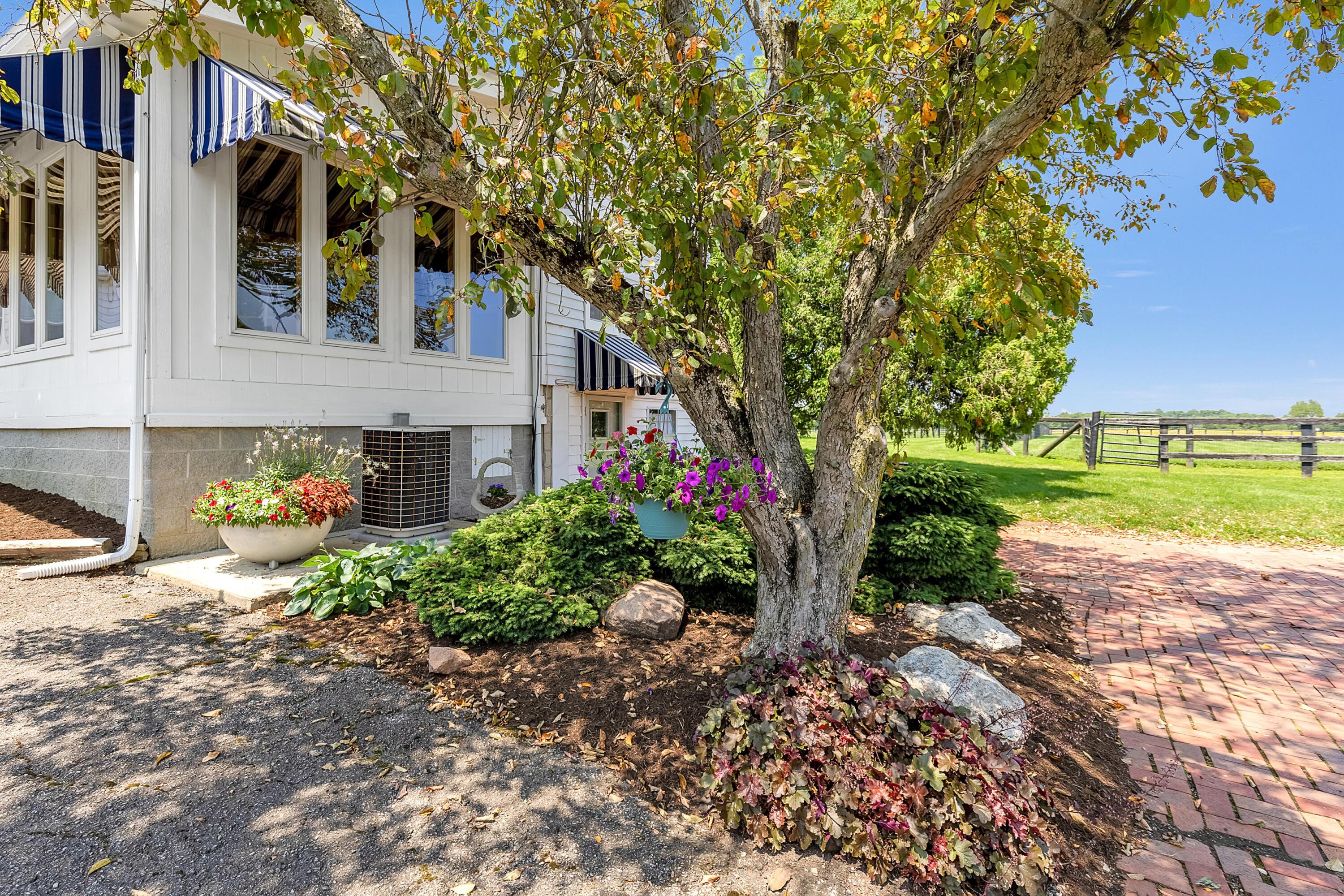 Centerburg, Ohio, 43011, United States, ,3 BathroomsBathrooms,Residential,Active,1853278