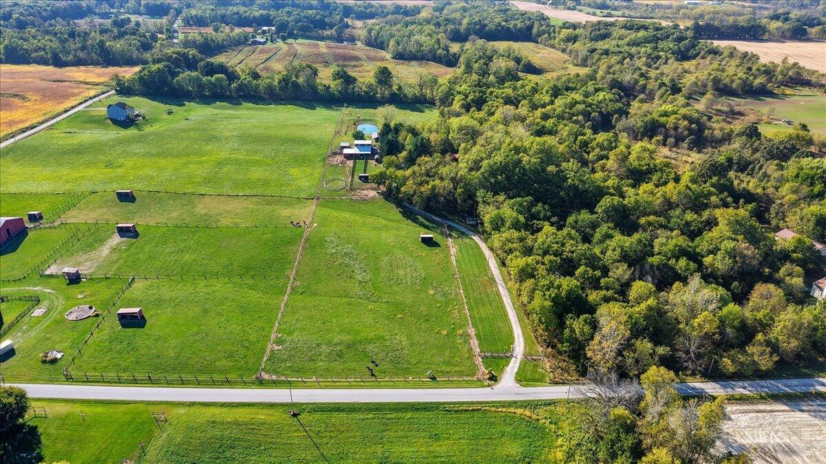 Fredericktown, Ohio, 43019, United States, 8 Bedrooms Bedrooms, ,7 BathroomsBathrooms,Residential,Active,1953994