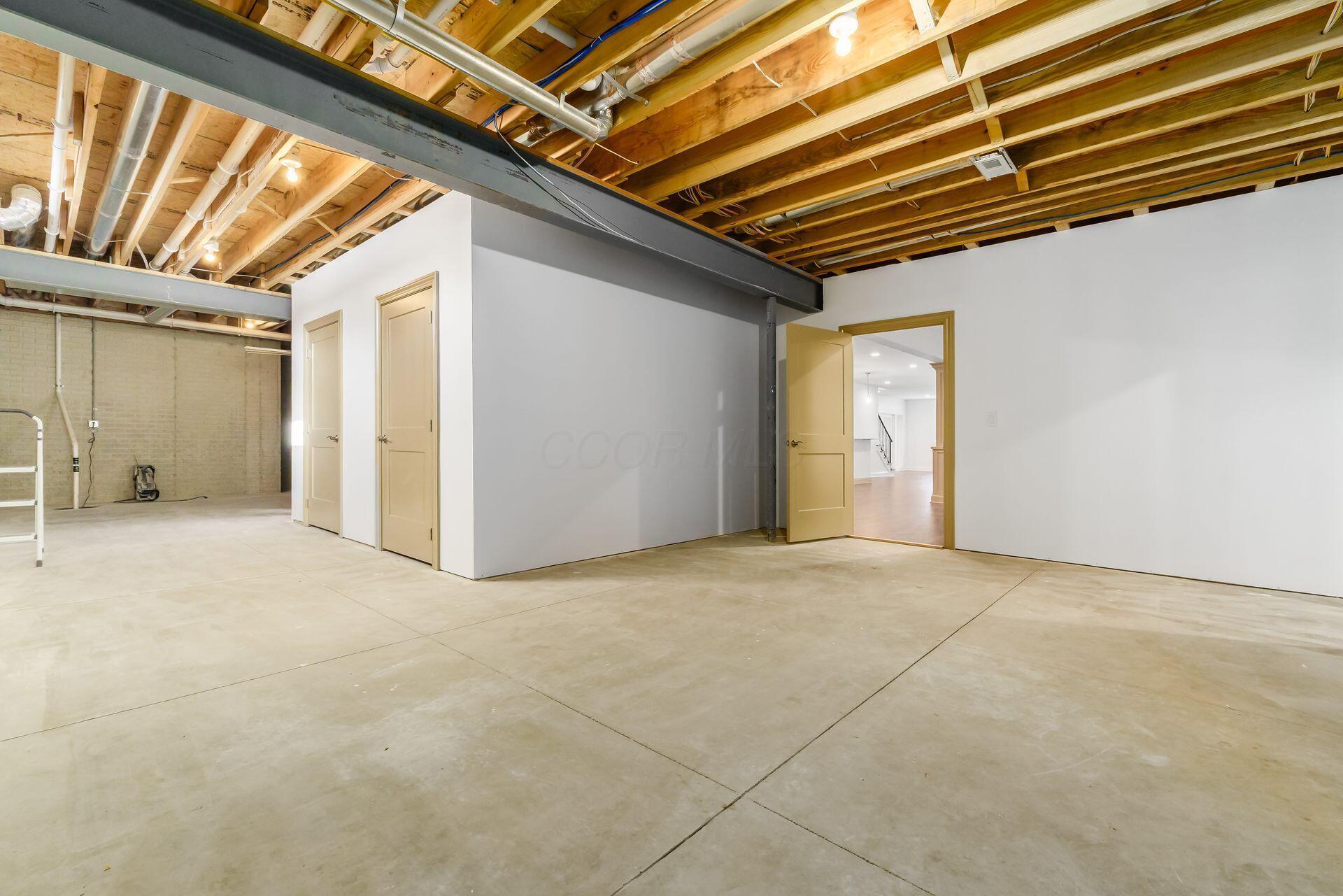 Sunbury, Ohio, 43074, United States, 4 Bedrooms Bedrooms, ,6 BathroomsBathrooms,Residential,Active,2007229