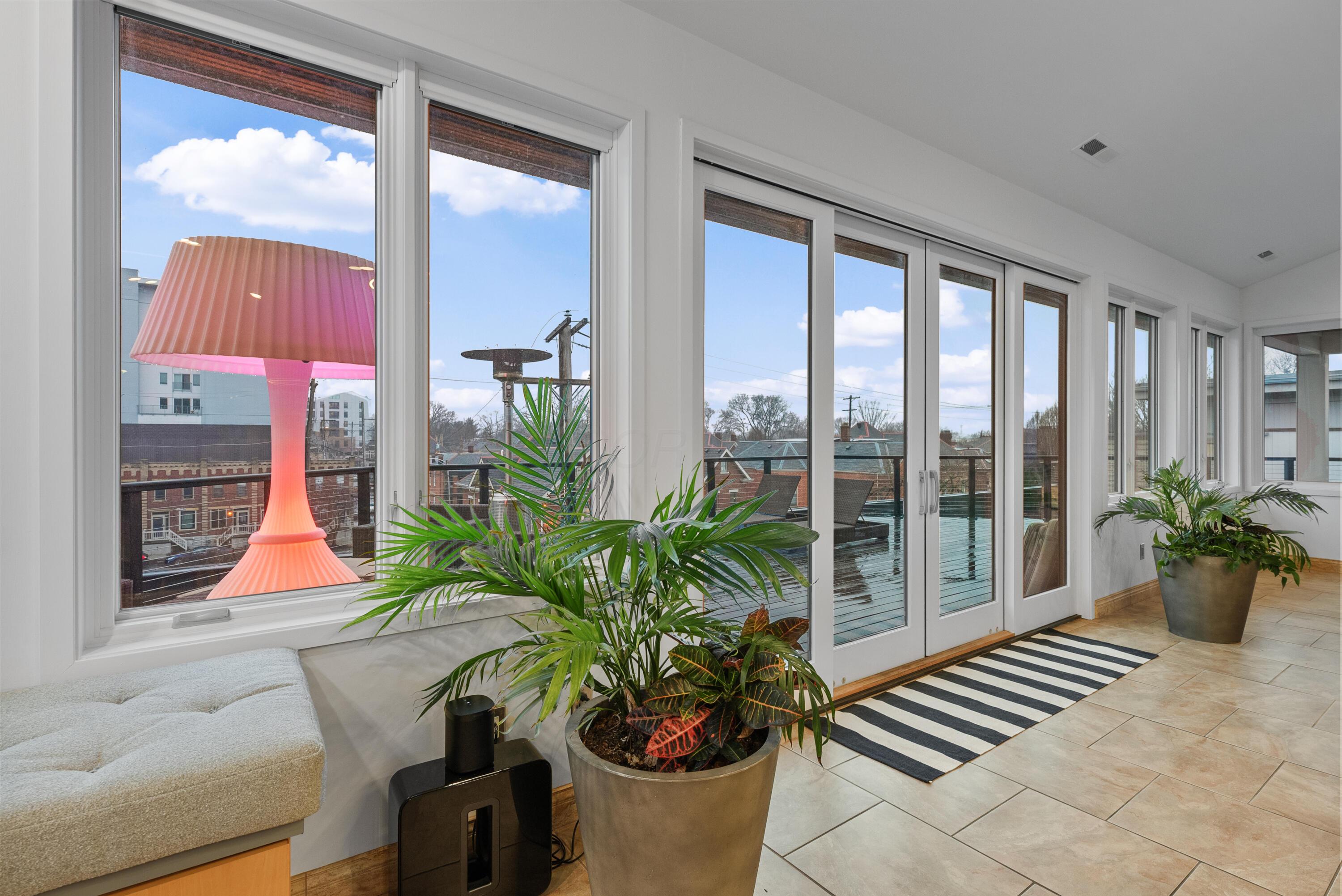 Columbus, Ohio, 43201, United States, 3 Bedrooms Bedrooms, ,5 BathroomsBathrooms,Residential,Active,1894778