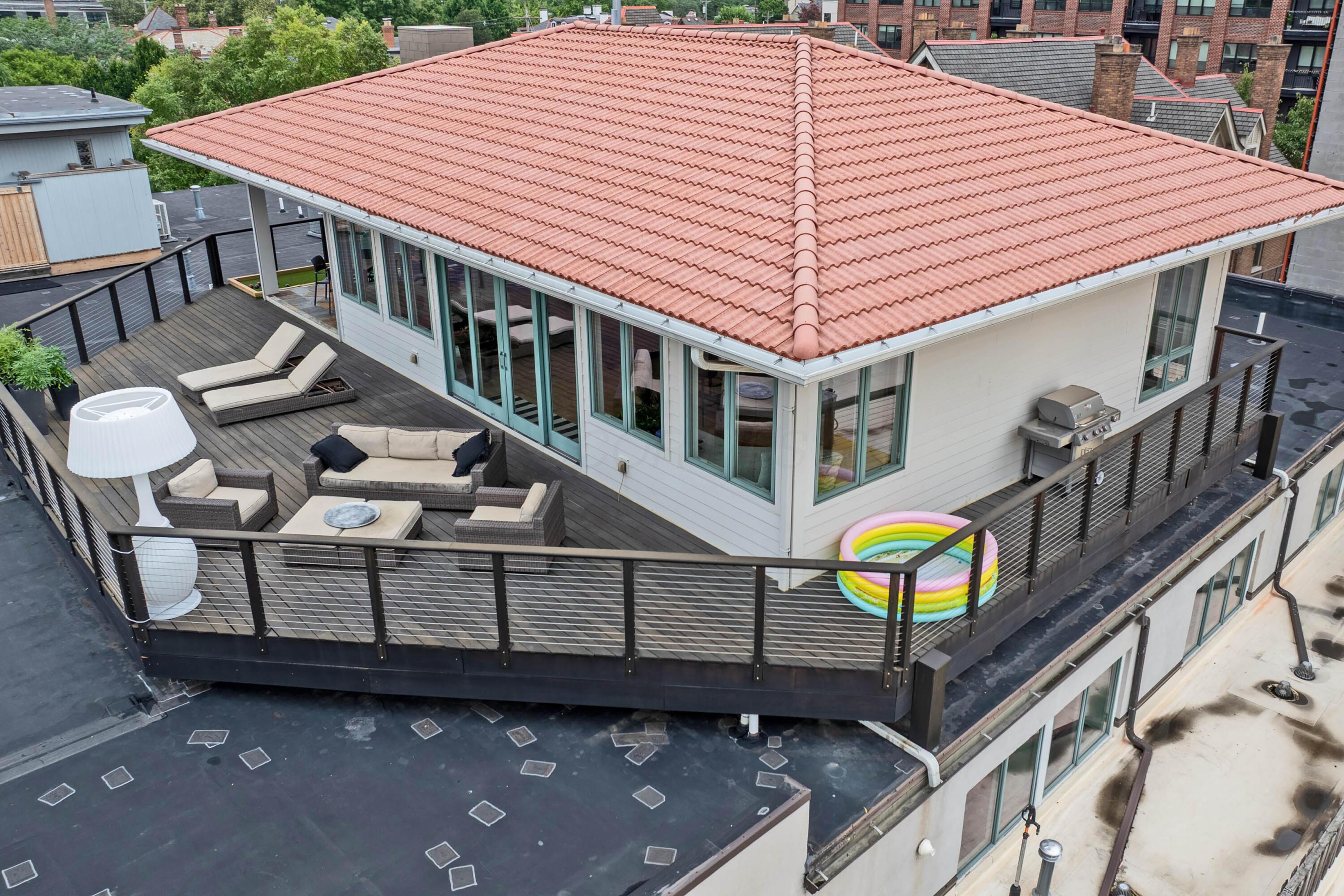 Columbus, Ohio, 43201, United States, 3 Bedrooms Bedrooms, ,5 BathroomsBathrooms,Residential,Active,1894778