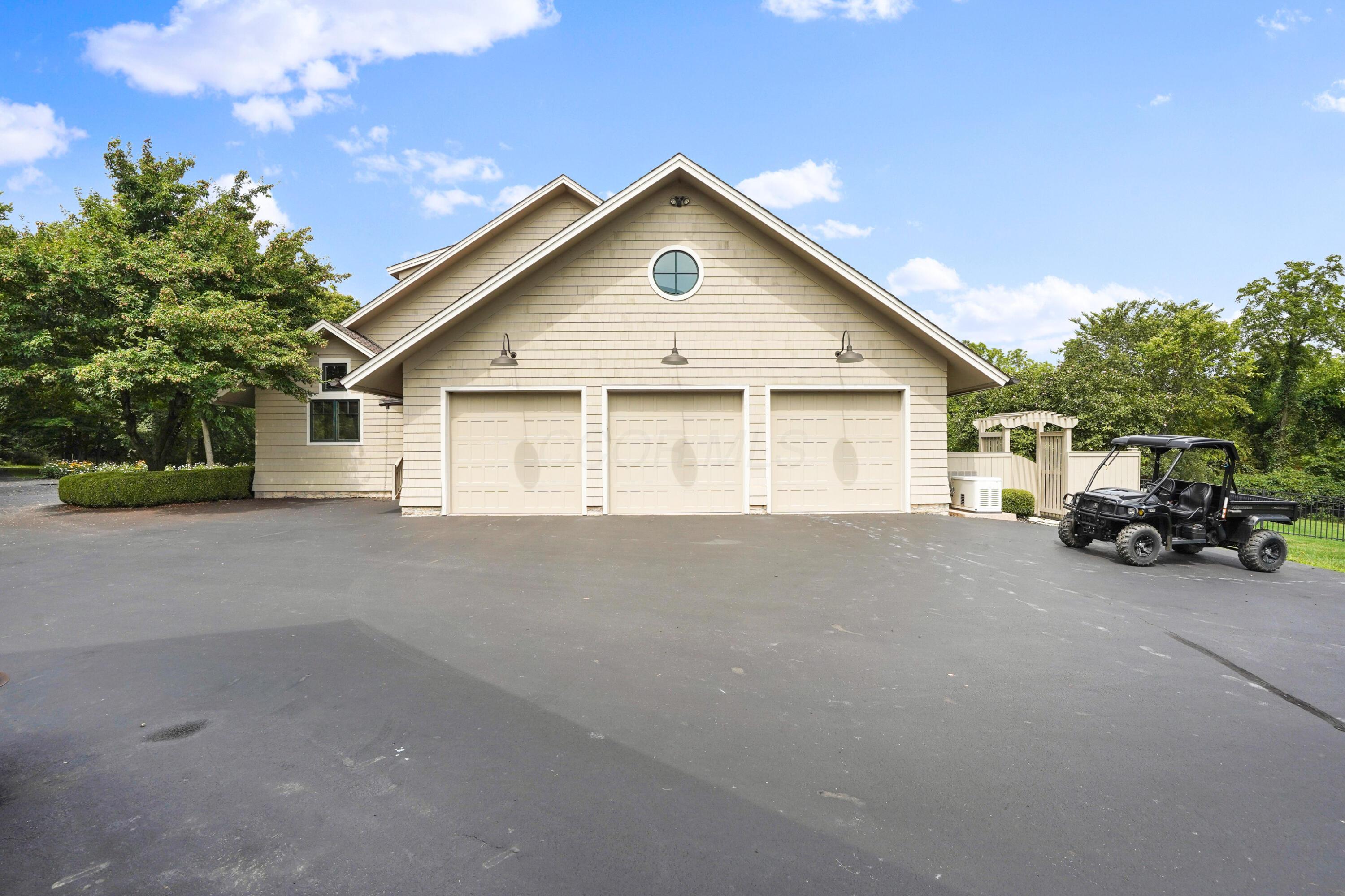 Dublin, Ohio, 43017, United States, 5 Bedrooms Bedrooms, ,6 BathroomsBathrooms,Residential,Active,2007028