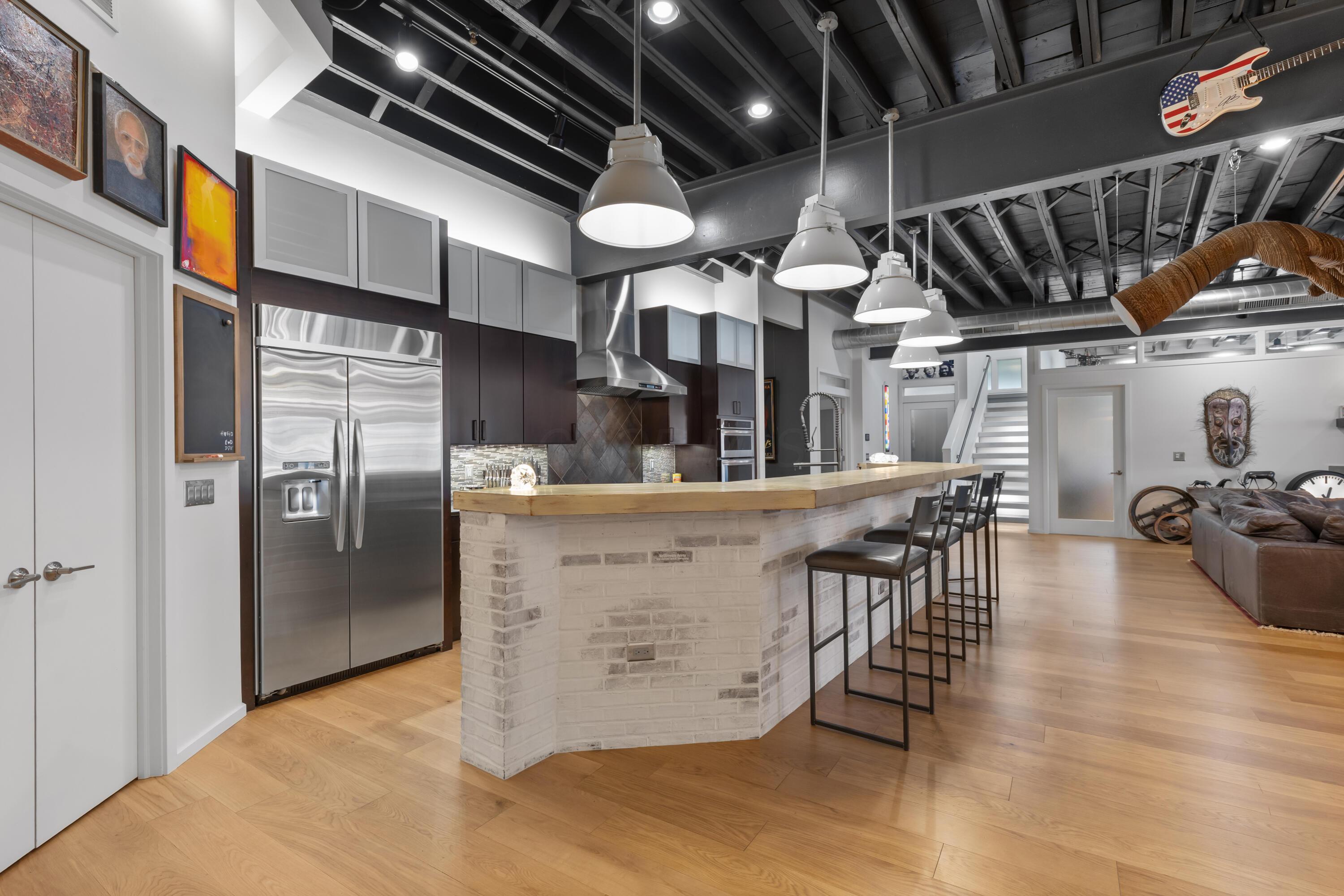 Columbus, Ohio, 43201, United States, 3 Bedrooms Bedrooms, ,5 BathroomsBathrooms,Residential,Active,1894778