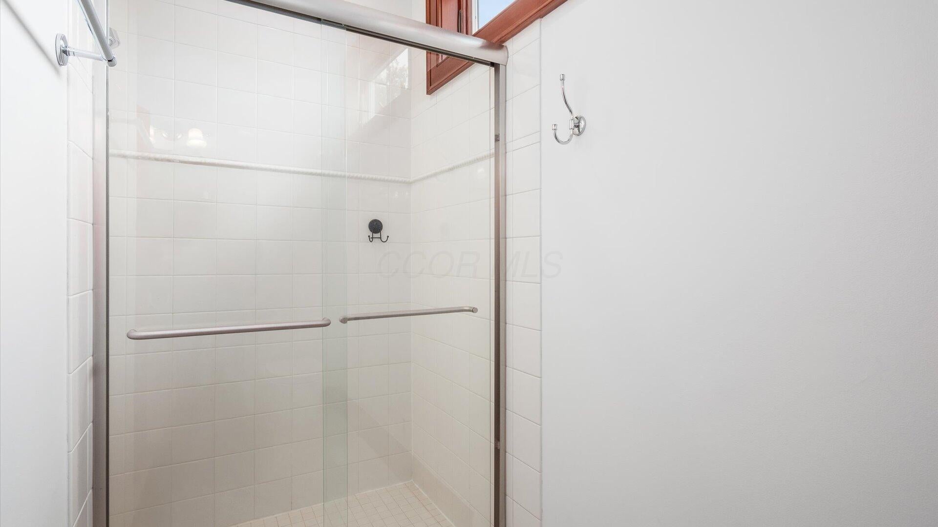 Granville, Ohio, 43023, United States, 4 Bedrooms Bedrooms, ,5 BathroomsBathrooms,Residential,Active,2015467