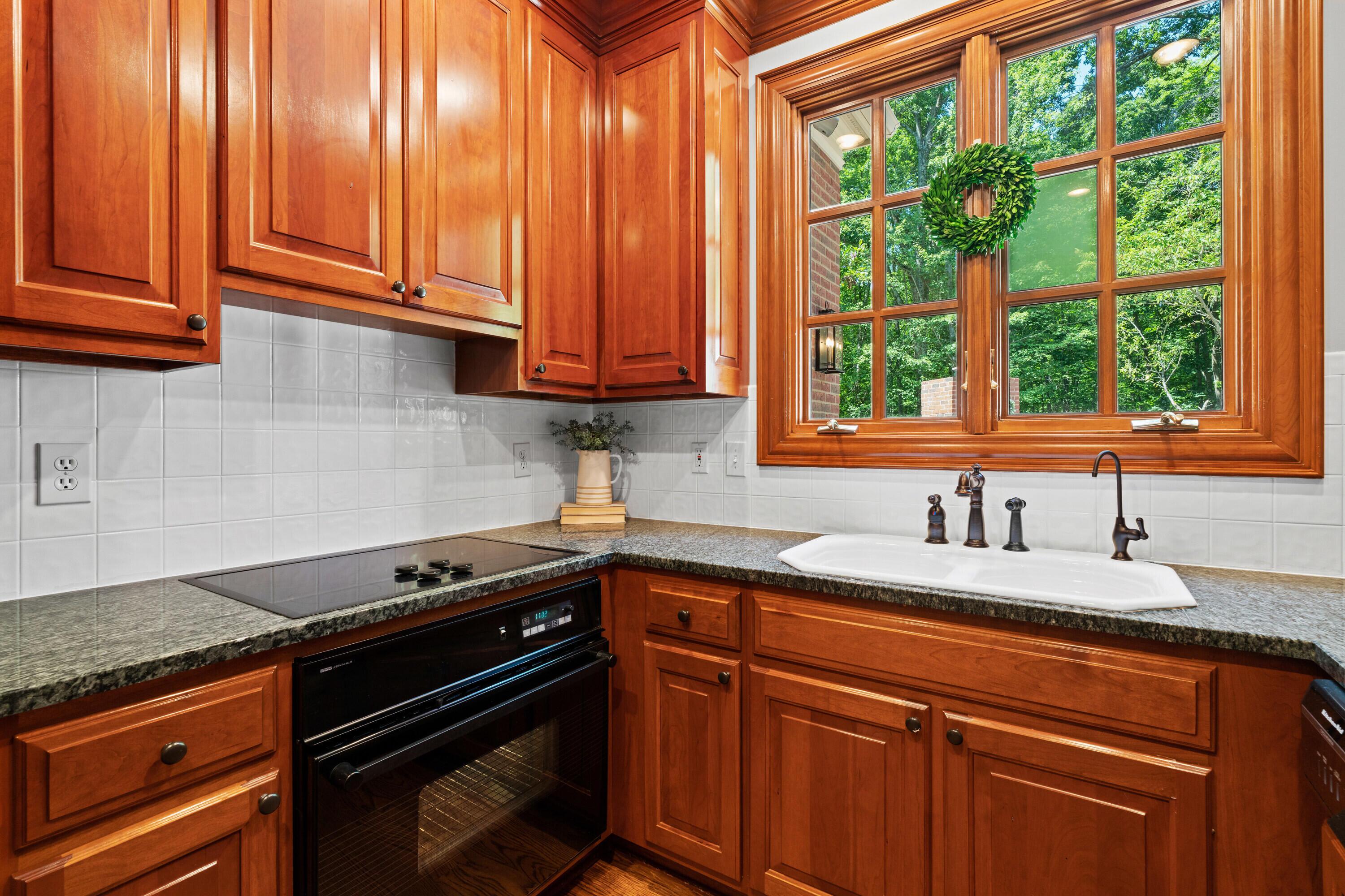 Sunbury, Ohio, 43074, United States, 5 Bedrooms Bedrooms, ,7 BathroomsBathrooms,Residential,Active,1912834