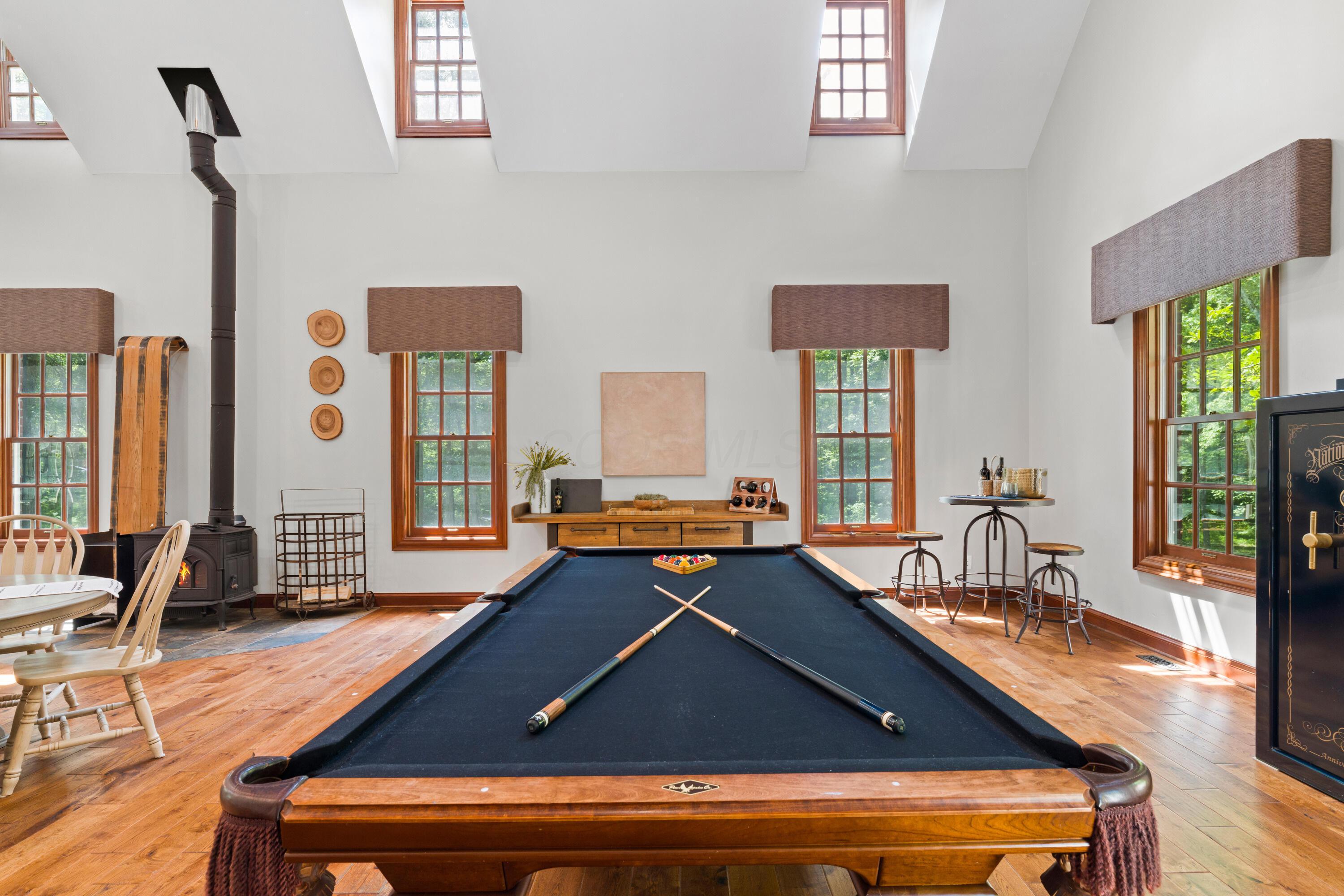 Sunbury, Ohio, 43074, United States, 5 Bedrooms Bedrooms, ,7 BathroomsBathrooms,Residential,Active,1912834