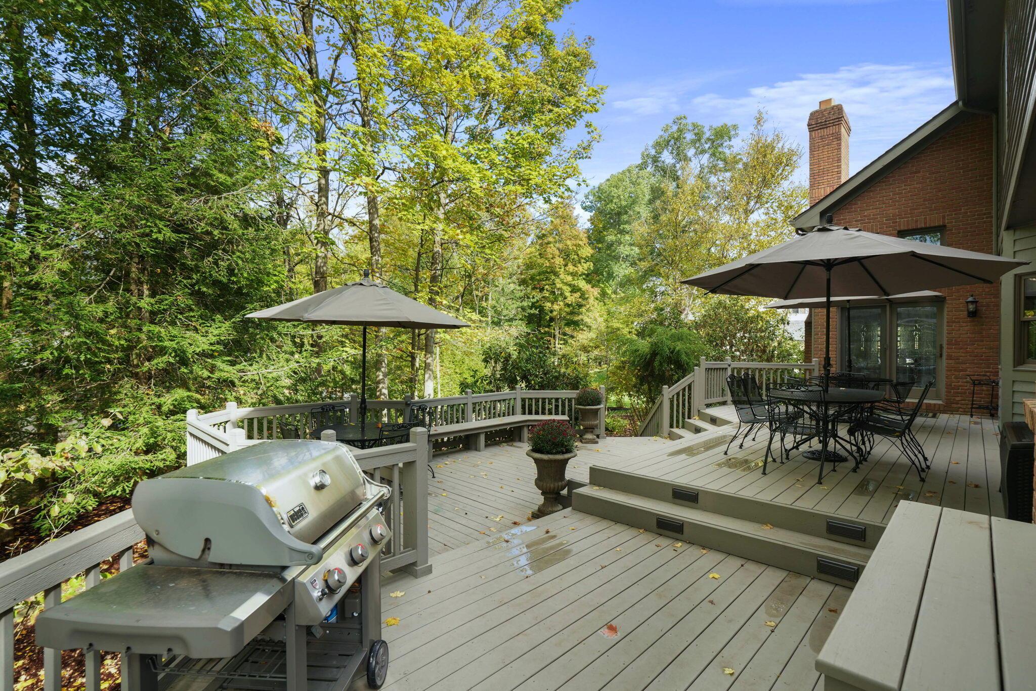 Powell, Ohio, 43065, United States, 5 Bedrooms Bedrooms, ,6 BathroomsBathrooms,Residential,Active,1989786