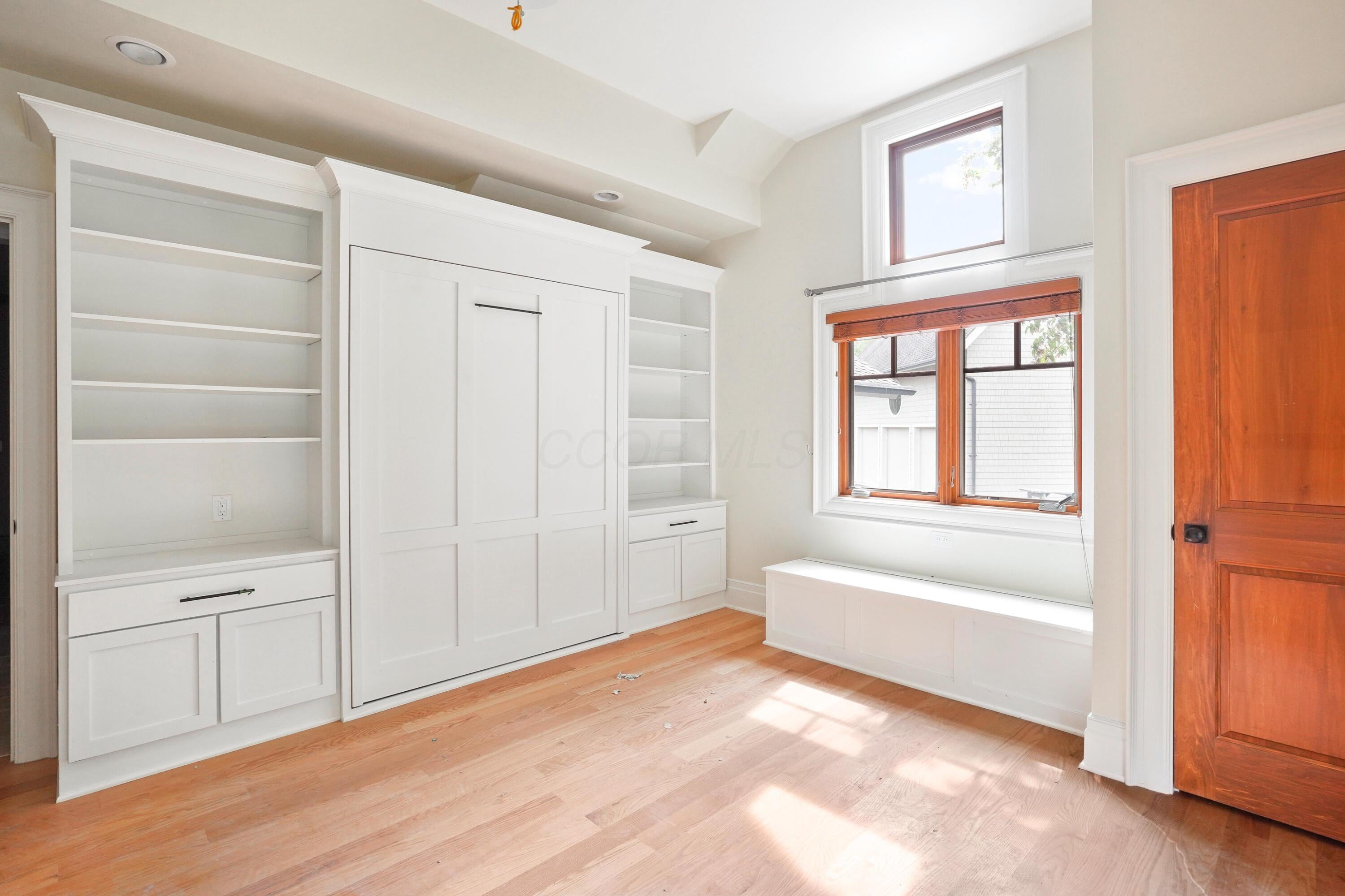 Dublin, Ohio, 43017, United States, 5 Bedrooms Bedrooms, ,6 BathroomsBathrooms,Residential,Active,2007028