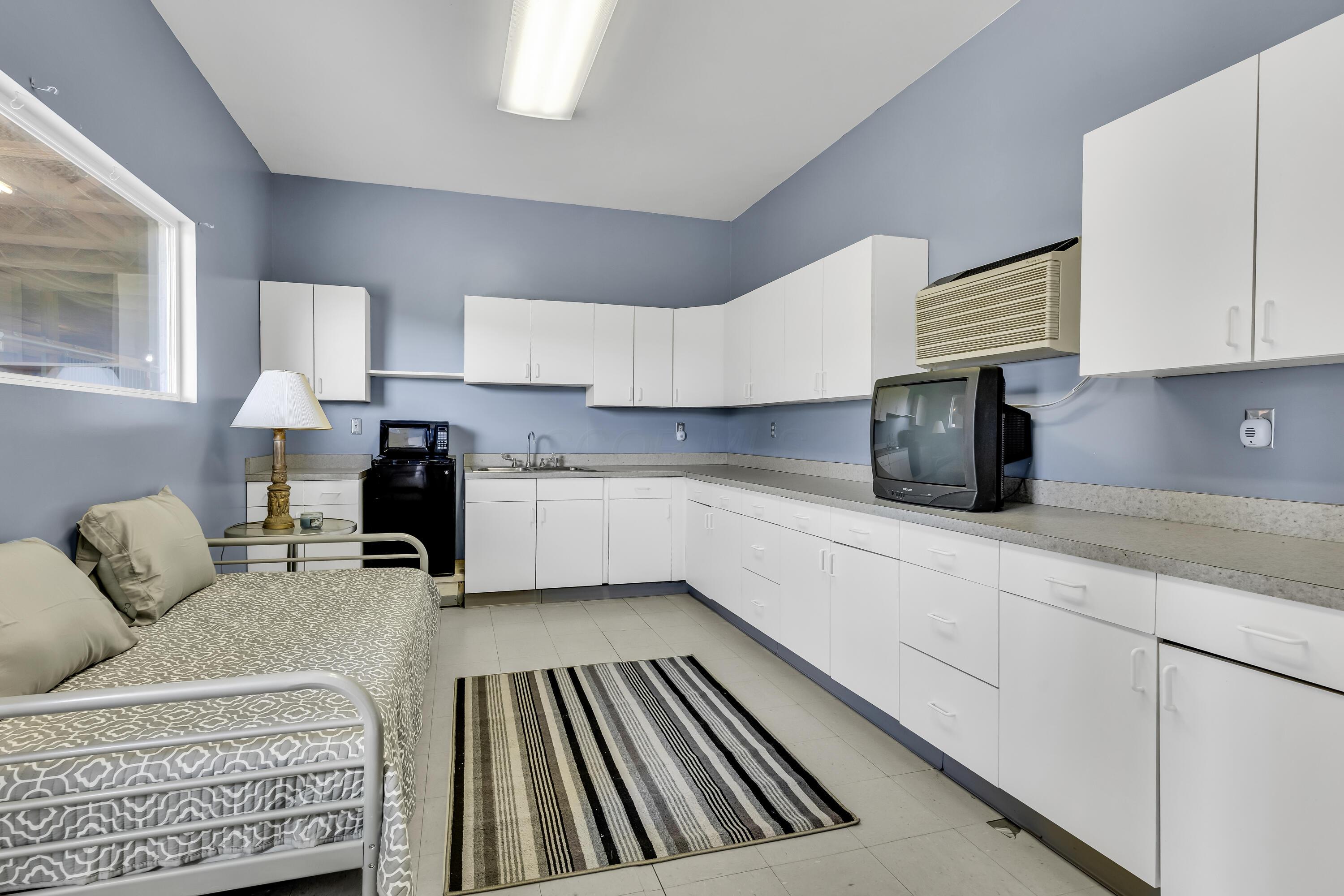 Lancaster, Ohio, 43130, United States, 4 Bedrooms Bedrooms, ,4 BathroomsBathrooms,Residential,Active,1910133