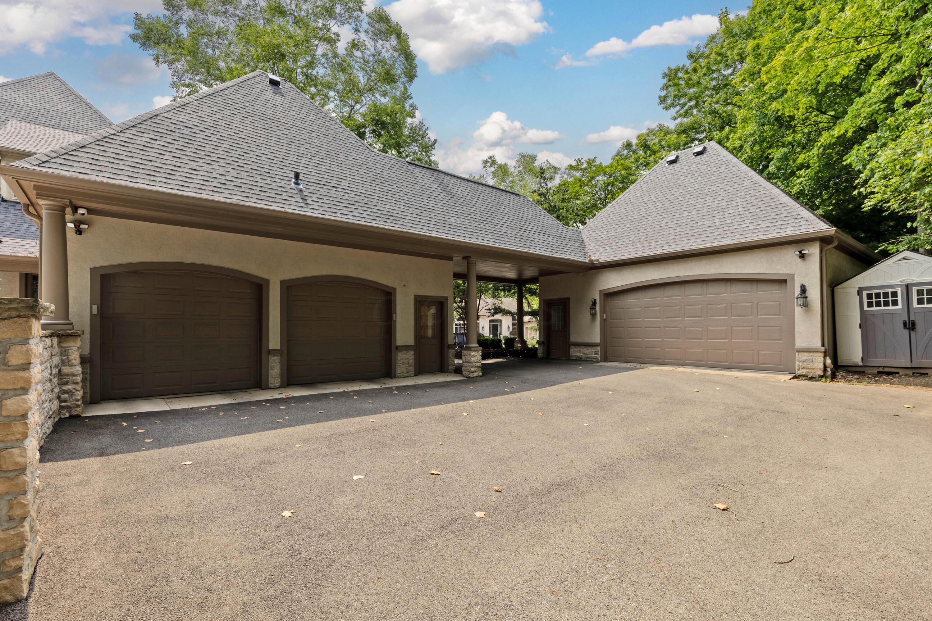 Upper Arlington, Ohio, 43220, United States, 7 Bedrooms Bedrooms, ,7 BathroomsBathrooms,Residential,Active,1748798