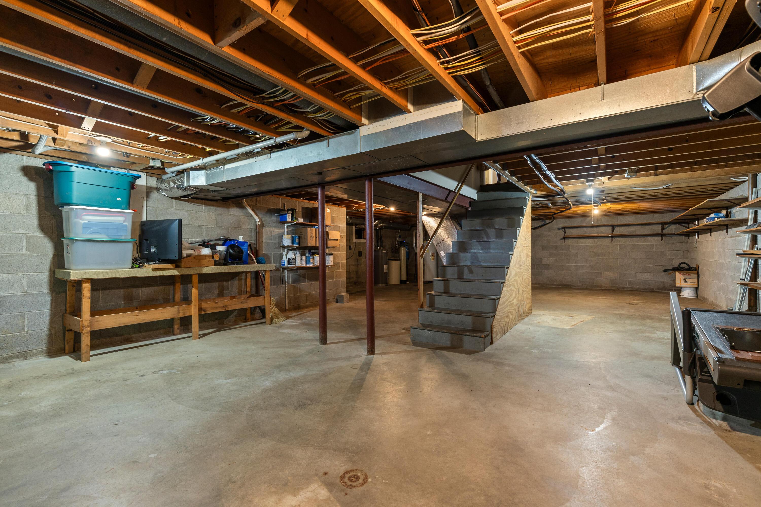 Lancaster, Ohio, 43130, United States, 4 Bedrooms Bedrooms, ,4 BathroomsBathrooms,Residential,Active,1910133