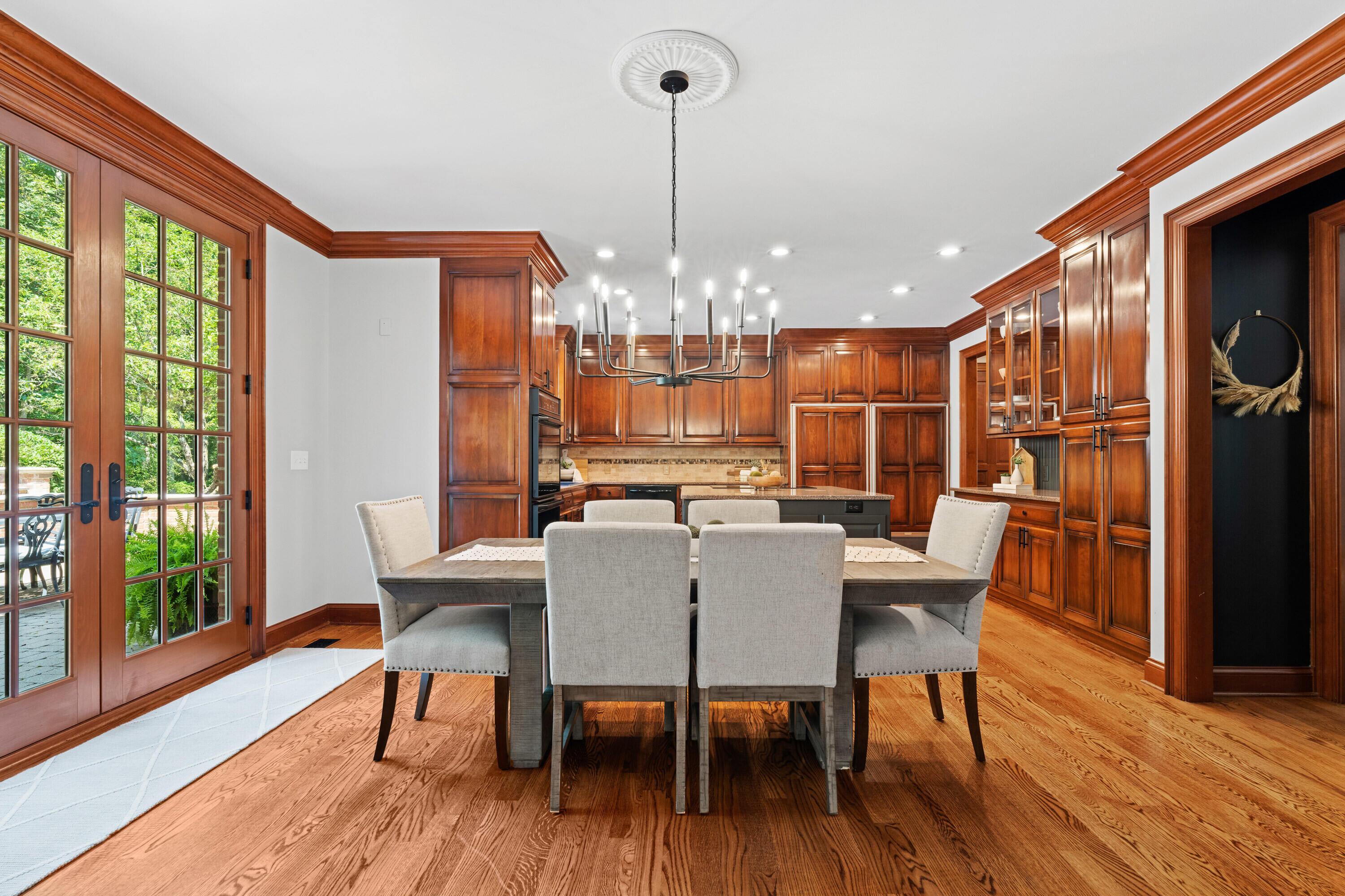 Sunbury, Ohio, 43074, United States, 5 Bedrooms Bedrooms, ,7 BathroomsBathrooms,Residential,Active,1912834