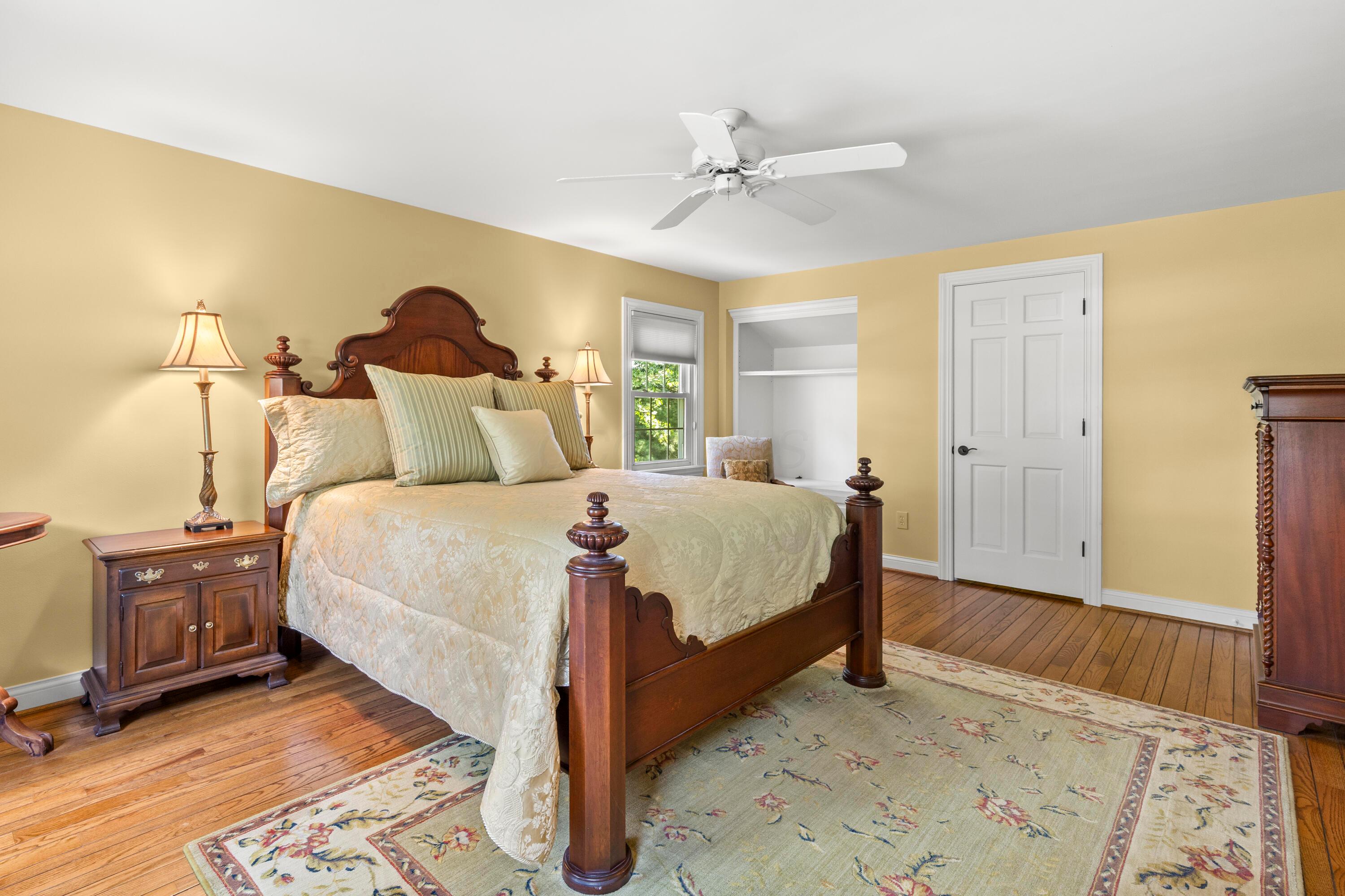 Lancaster, Ohio, 43130, United States, 4 Bedrooms Bedrooms, ,4 BathroomsBathrooms,Residential,Active,1910133