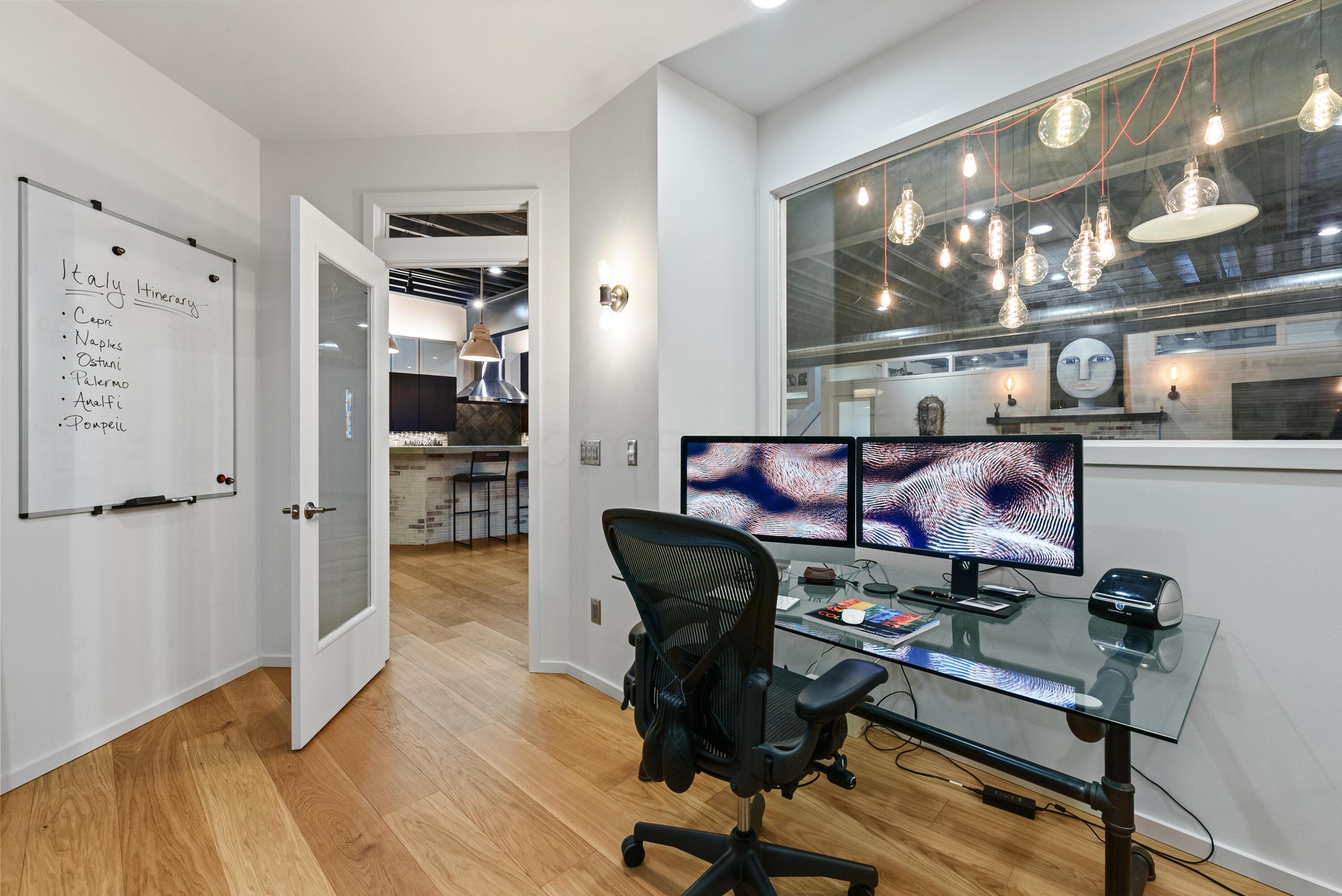 Columbus, Ohio, 43201, United States, 3 Bedrooms Bedrooms, ,5 BathroomsBathrooms,Residential,Active,1894778