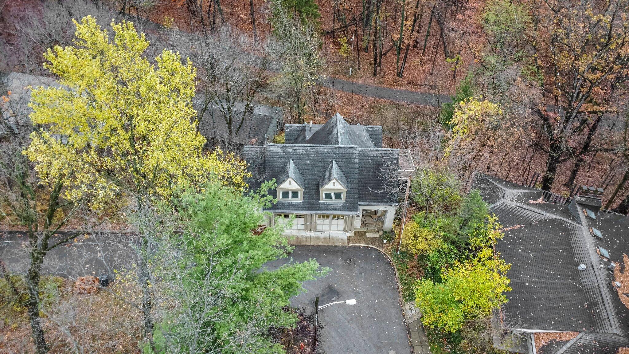 Columbus, Ohio, 43202, United States, 4 Bedrooms Bedrooms, ,4 BathroomsBathrooms,Residential,Active,1748765