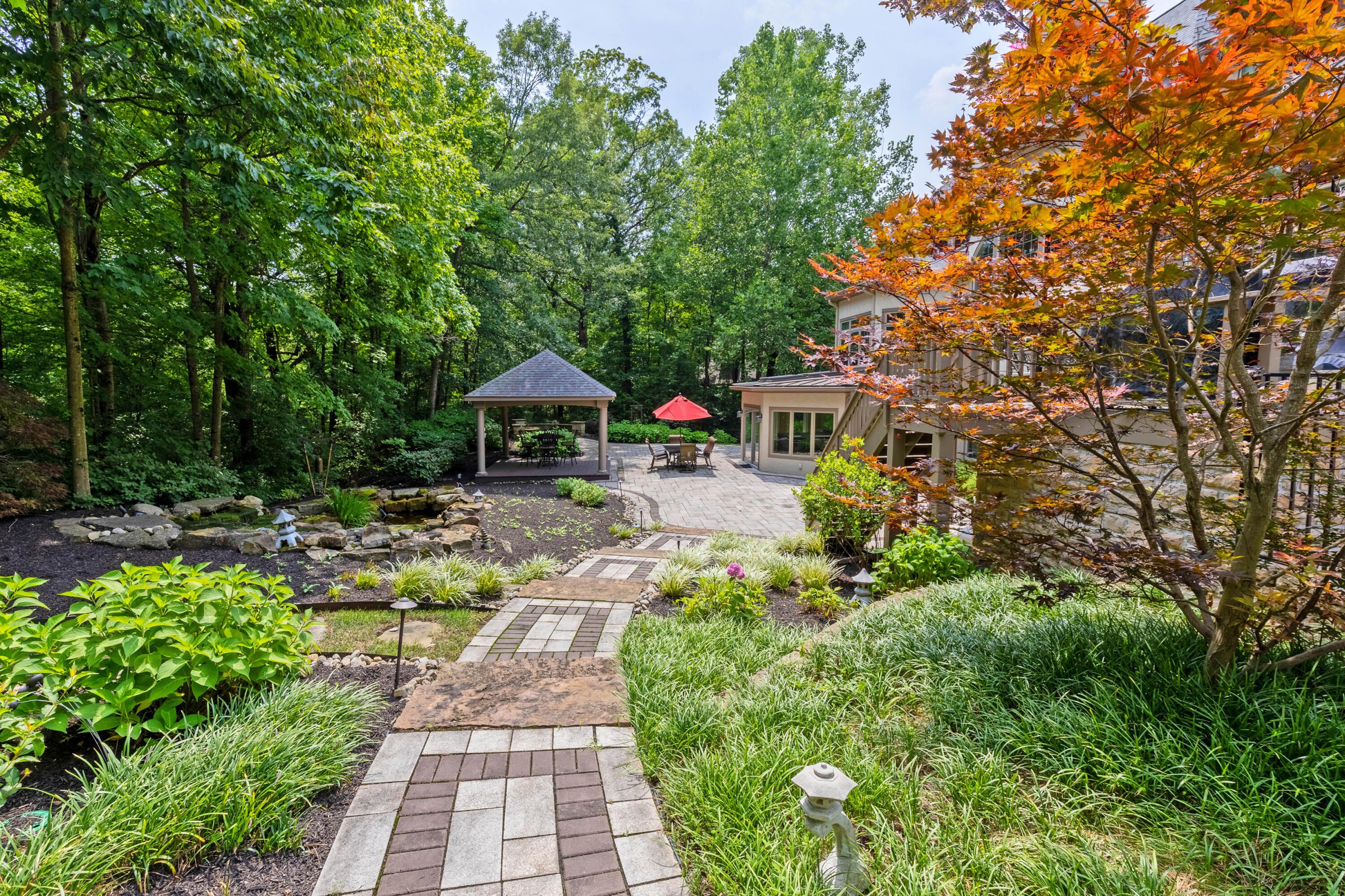 Upper Arlington, Ohio, 43220, United States, 7 Bedrooms Bedrooms, ,7 BathroomsBathrooms,Residential,Active,1748798