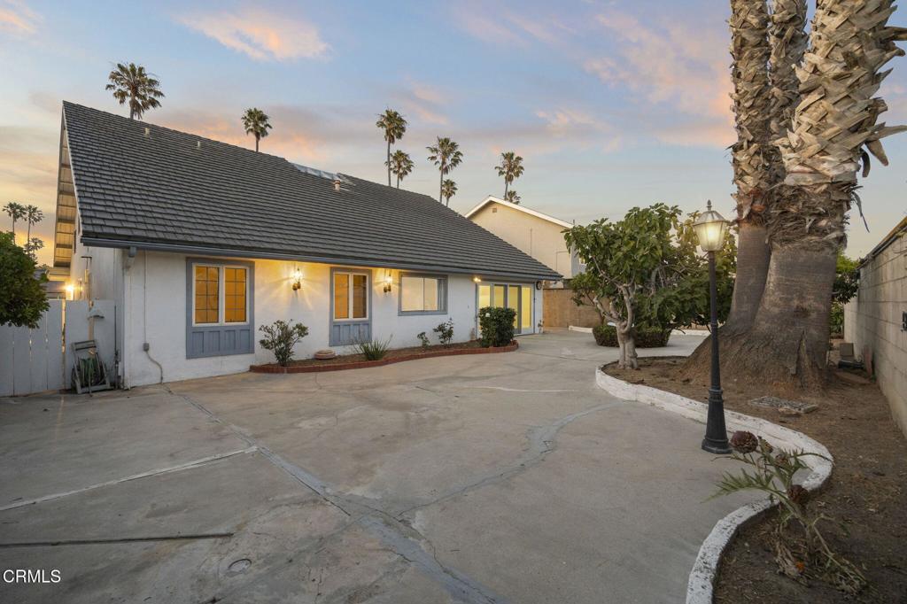 Ventura, California, 93001, United States, 5 Bedrooms Bedrooms, ,3 BathroomsBathrooms,Residential,Active,1922272