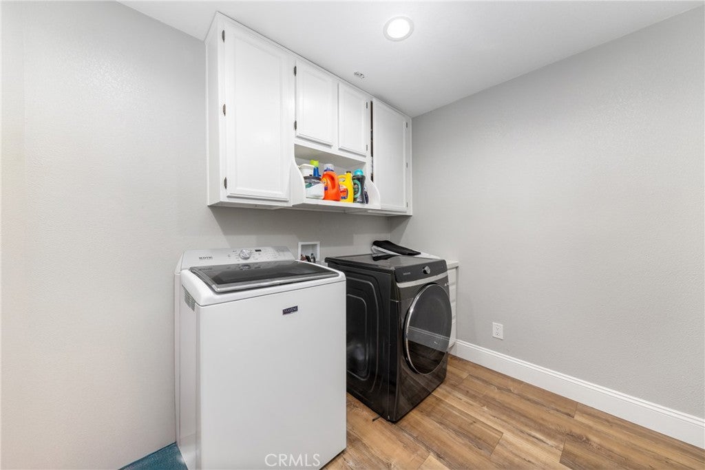 Yucaipa, California, 92399, United States, 5 Bedrooms Bedrooms, ,4 BathroomsBathrooms,Residential,Pending,1985872