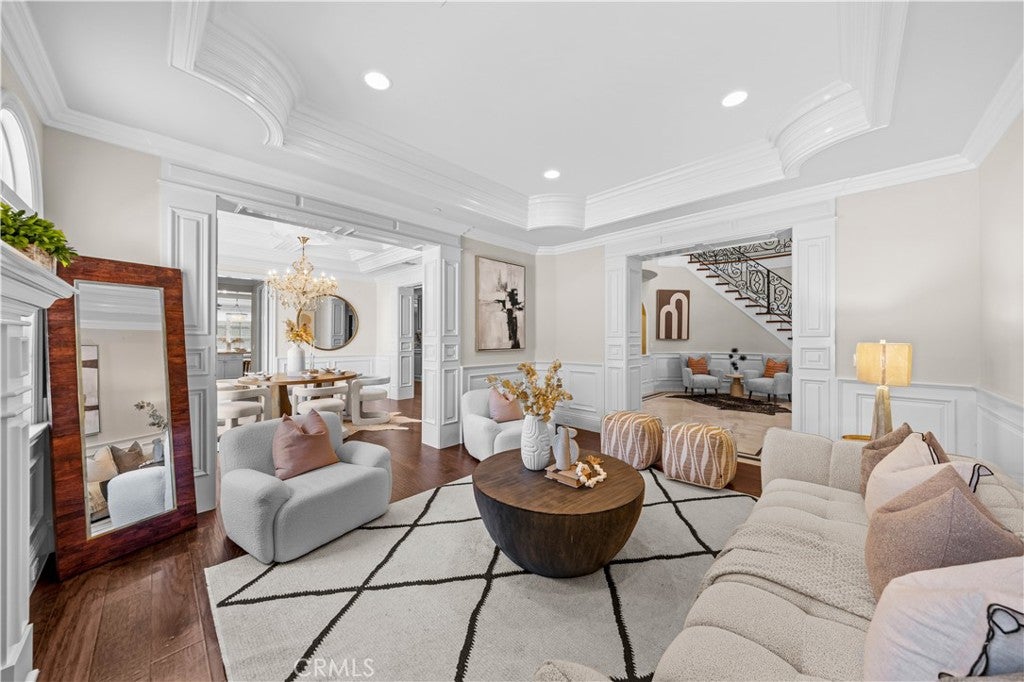 Arcadia, California, 91006, United States, 5 Bedrooms Bedrooms, ,7 BathroomsBathrooms,Residential,Active,1909900