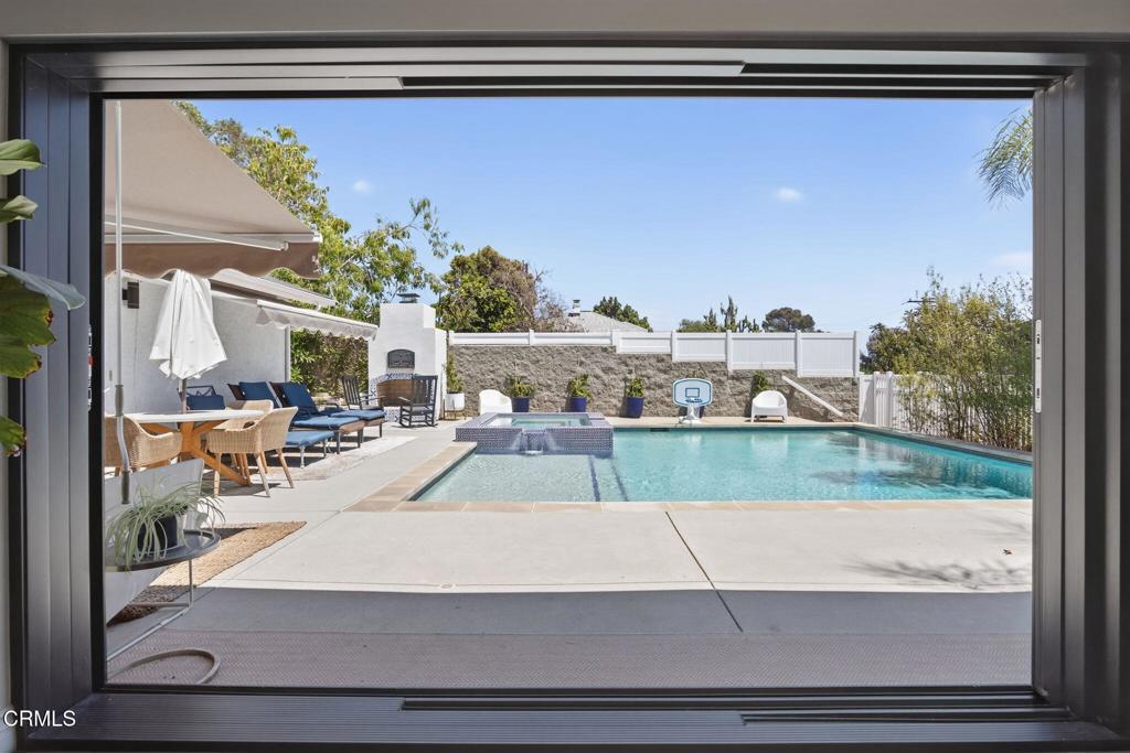 Camarillo, California, 93010, United States, 5 Bedrooms Bedrooms, ,5 BathroomsBathrooms,Residential,Active,1914579