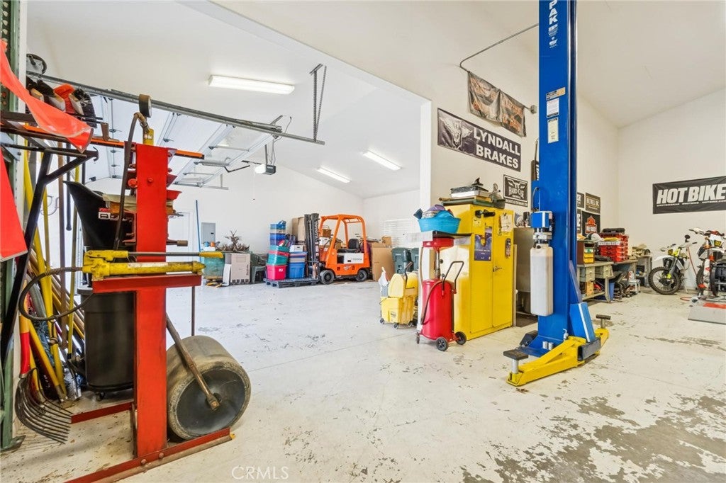 Castaic, California, 91384, United States, 6 Bedrooms Bedrooms, ,6 BathroomsBathrooms,Residential,Active,2009152