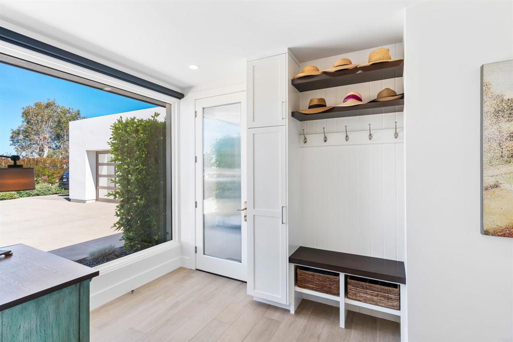 Del Mar, California, 92014, United States, 5 Bedrooms Bedrooms, ,6 BathroomsBathrooms,Residential,Active,2011441