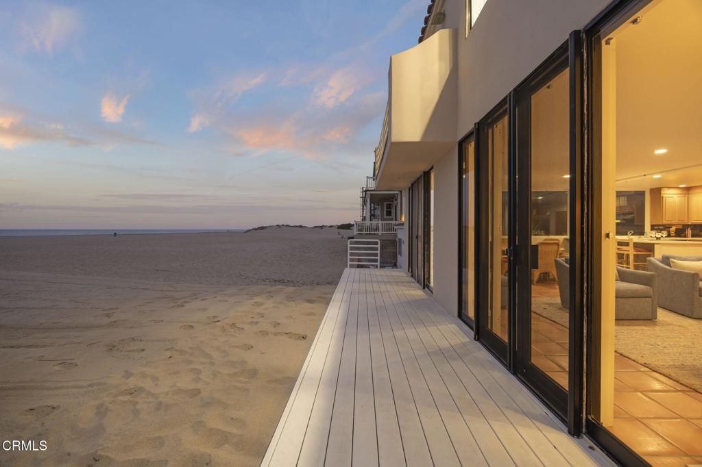 Oxnard, California, 93035, United States, 3 Bedrooms Bedrooms, ,3 BathroomsBathrooms,Residential,Active,1951816