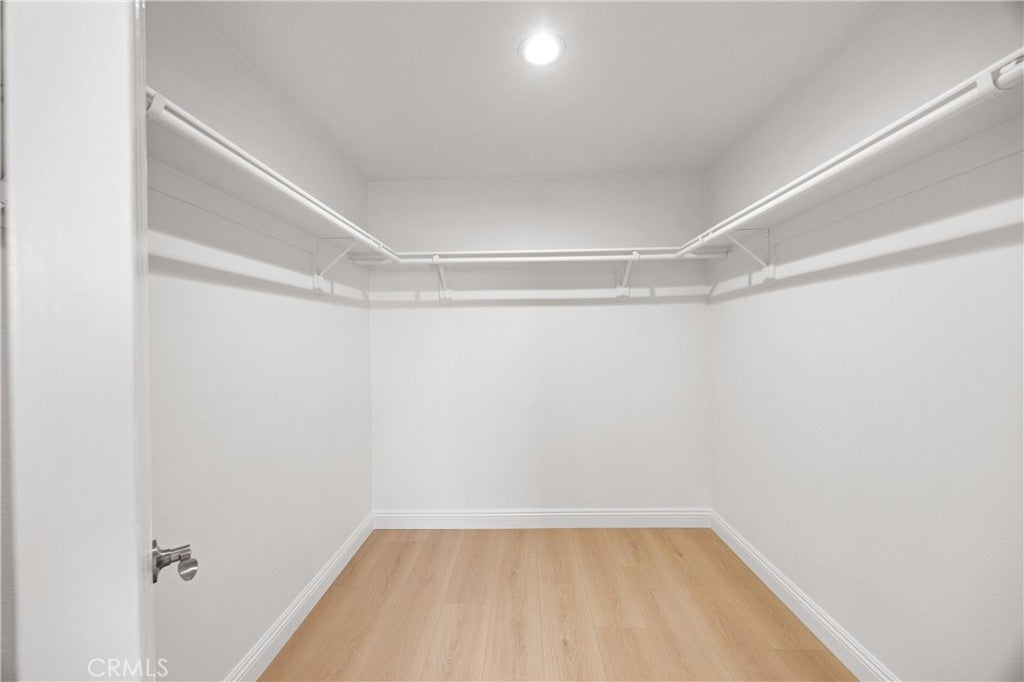 Downey, California, 90242, United States, 7 Bedrooms Bedrooms, ,6 BathroomsBathrooms,Residential,Contingent,1829948