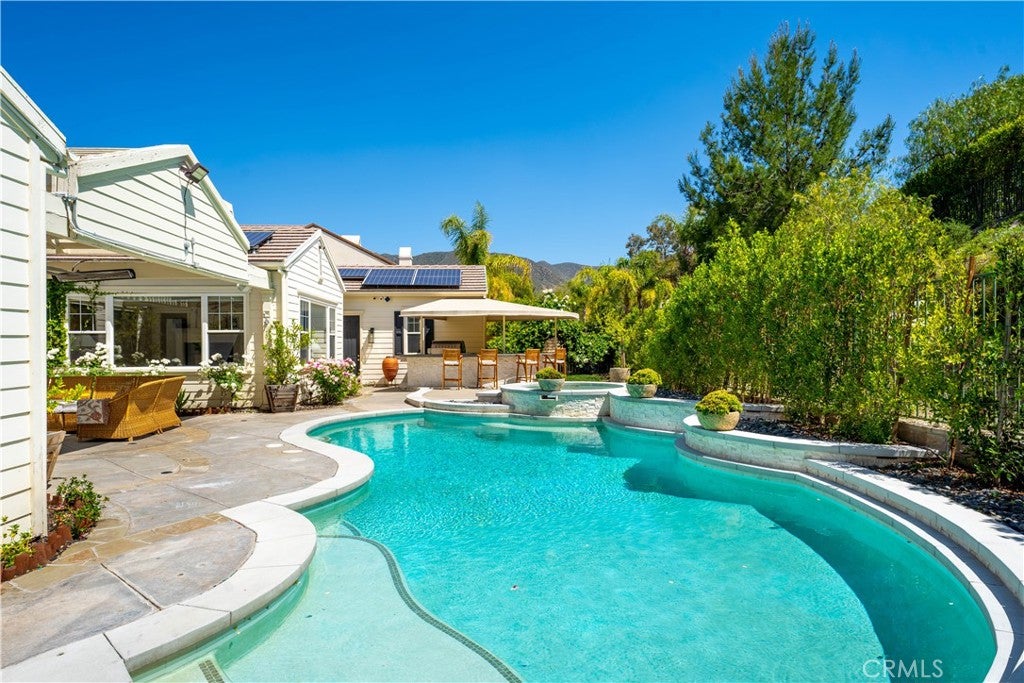 Canyon Country, California, 91387, United States, 4 Bedrooms Bedrooms, ,5 BathroomsBathrooms,Residential,Active,1953690