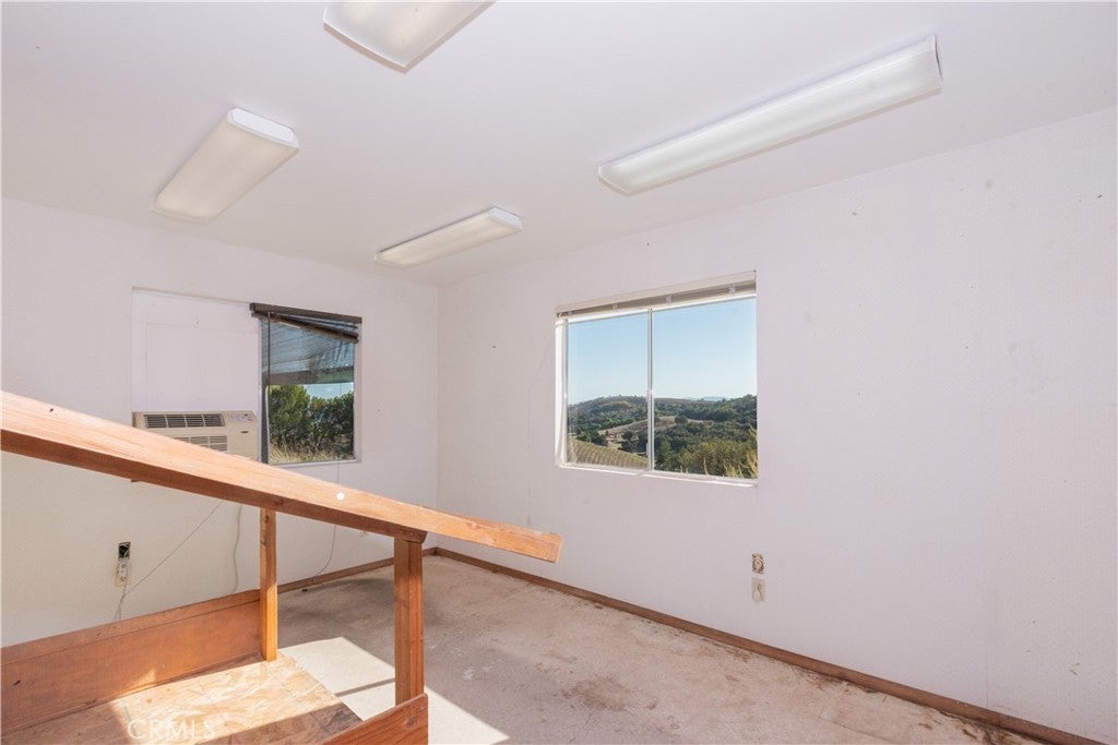 Paso Robles, California, 93446, United States, 3 Bedrooms Bedrooms, ,4 BathroomsBathrooms,Residential,Active,1970943