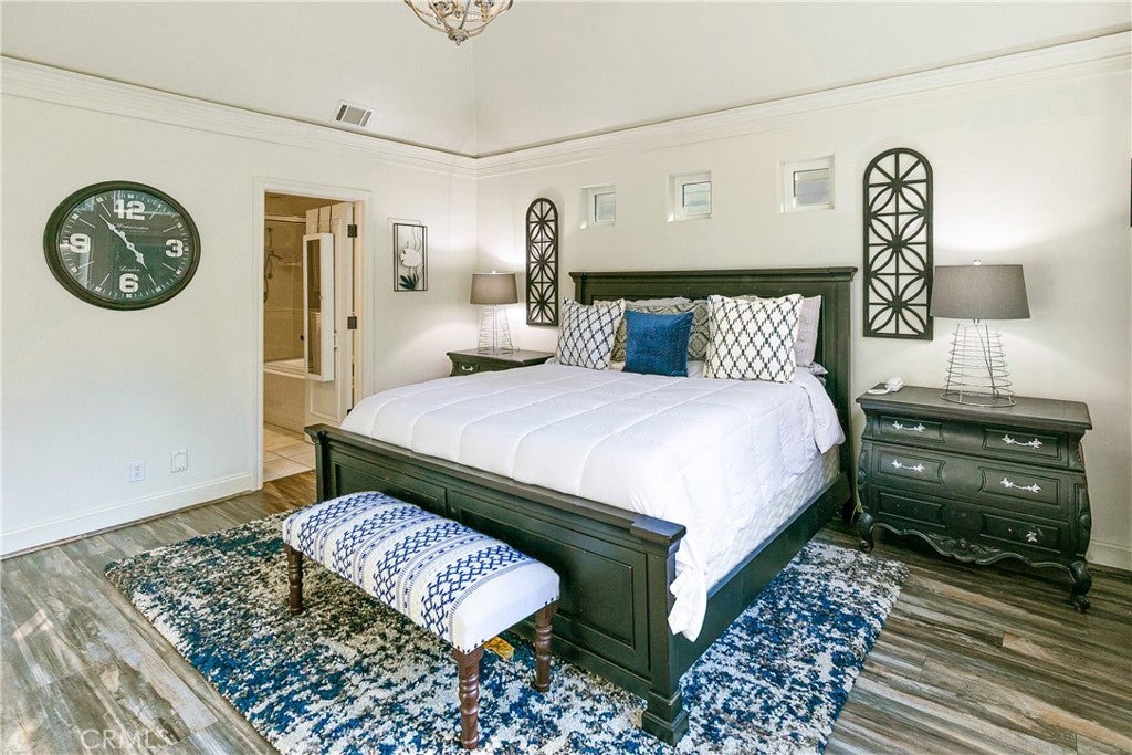 Lake Arrowhead, California, 92352, United States, 2 Bedrooms Bedrooms, ,3 BathroomsBathrooms,Residential,Active,1945074