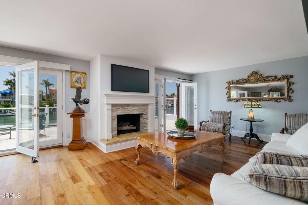 Oxnard, California, 93035, United States, ,4 BathroomsBathrooms,Residential,Active,1841320