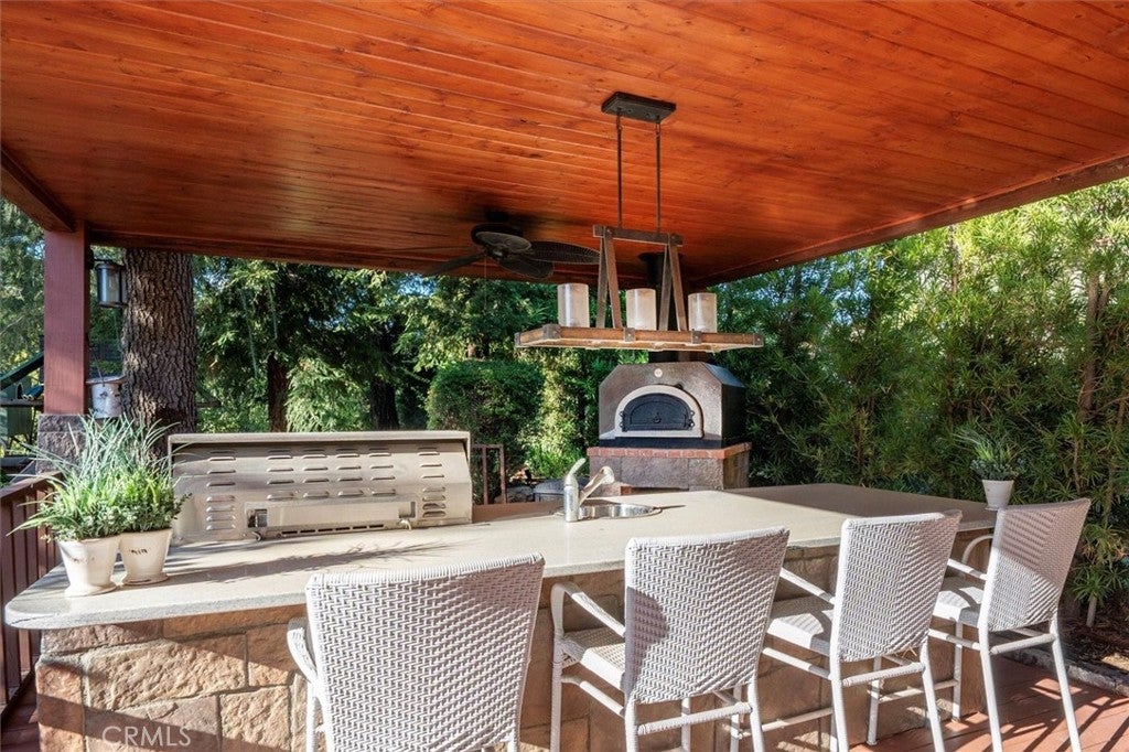 Agoura Hills, California, 91301, United States, 4 Bedrooms Bedrooms, ,5 BathroomsBathrooms,Residential,Active,1966025