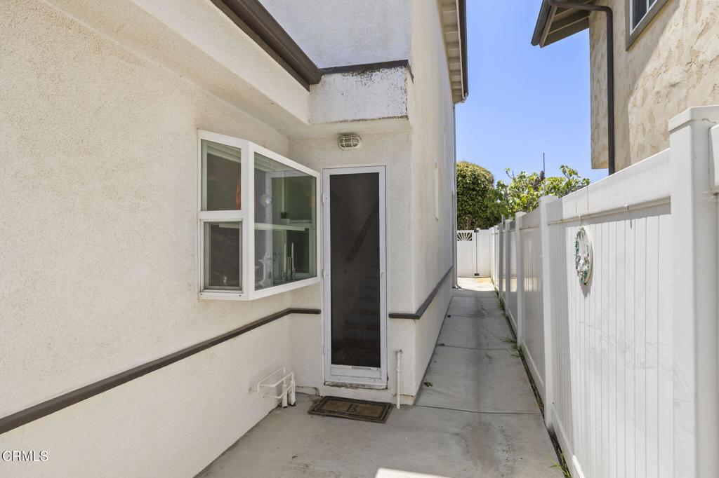 Ventura, California, 93001, United States, ,3 BathroomsBathrooms,Residential,Active,1829931