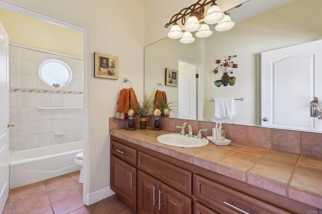 Fallbrook, California, 92028, United States, 3 Bedrooms Bedrooms, ,2 BathroomsBathrooms,Residential,Pending,1929395