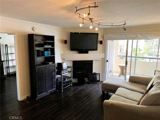 21520 BURBANK BLVD APT 101, WOODLAND HILLS, CA 91367 - Image 1