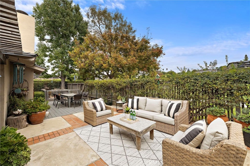 Laguna Niguel, California, 92677, United States, 4 Bedrooms Bedrooms, ,2 BathroomsBathrooms,Residential,Active,1992283