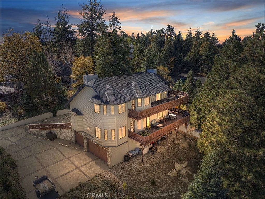 Lake Arrowhead, California, 92352, United States, 4 Bedrooms Bedrooms, ,3 BathroomsBathrooms,Residential,Active,1998581